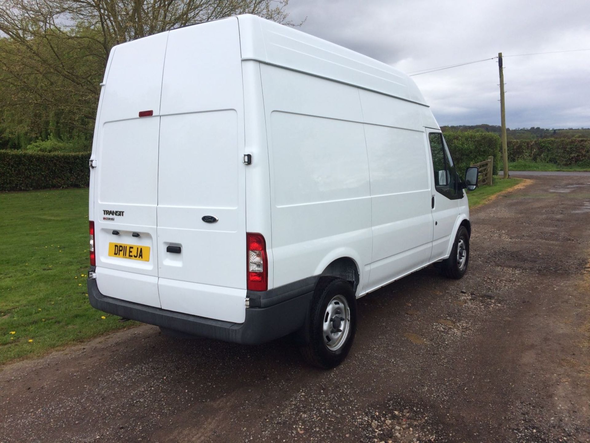 2011/11 REG FORD TRANSIT 140 T350M FWD, SHOWING 1 OWNER *PLUS VAT* - Image 4 of 22