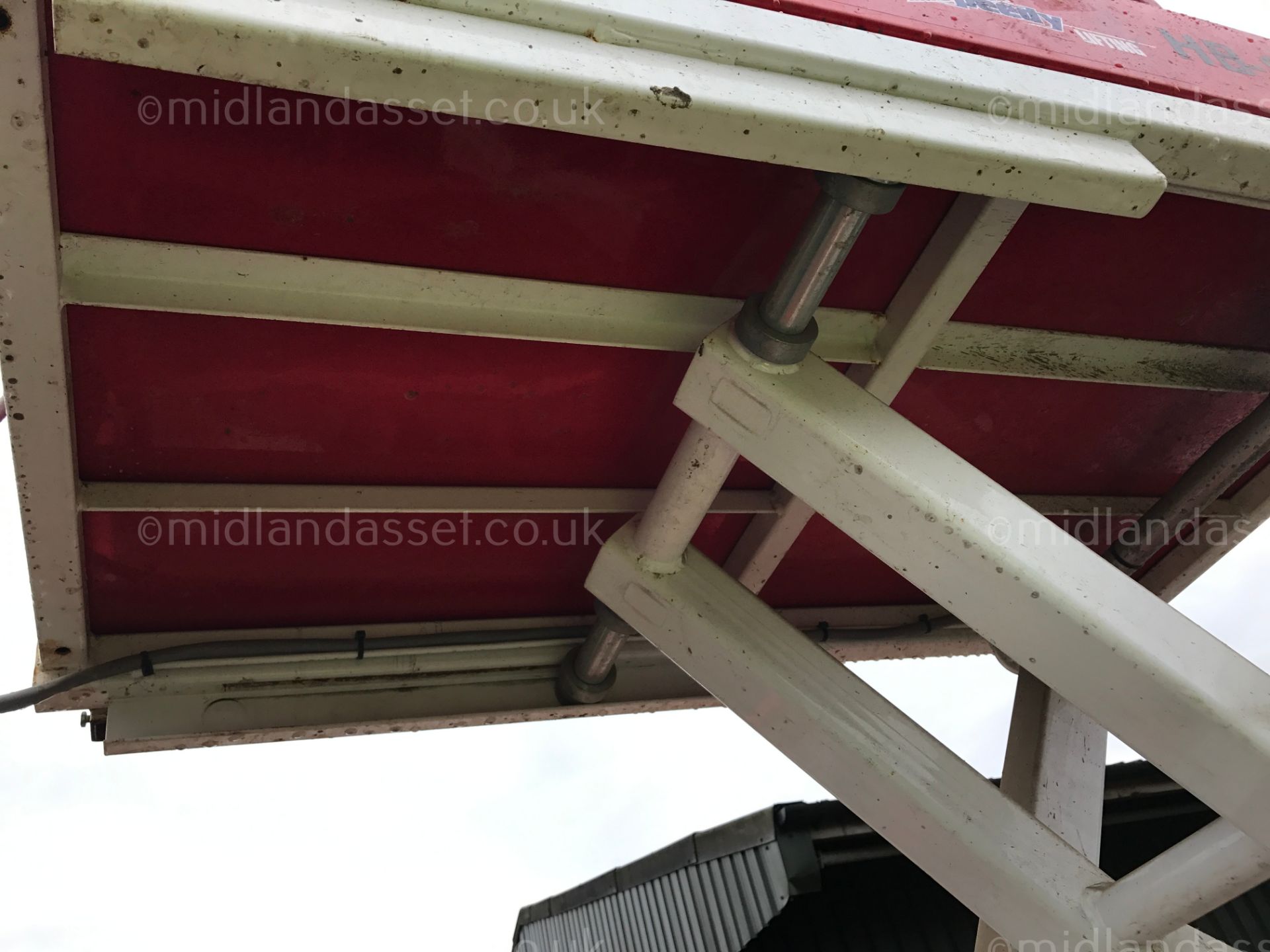 HY-BRID HB830CC SCISSOR LIFT - Image 6 of 7