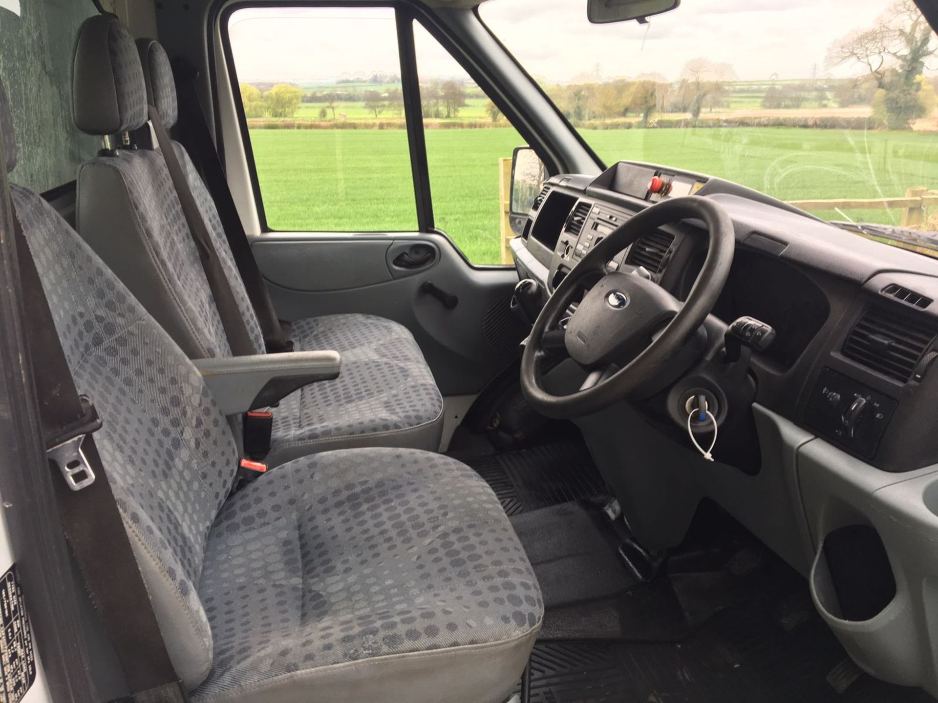 2008/08 REG FORD TRANSIT 100 T350M RWD TIPPER, SHOWING 1 FORMER KEEPER - Image 7 of 9