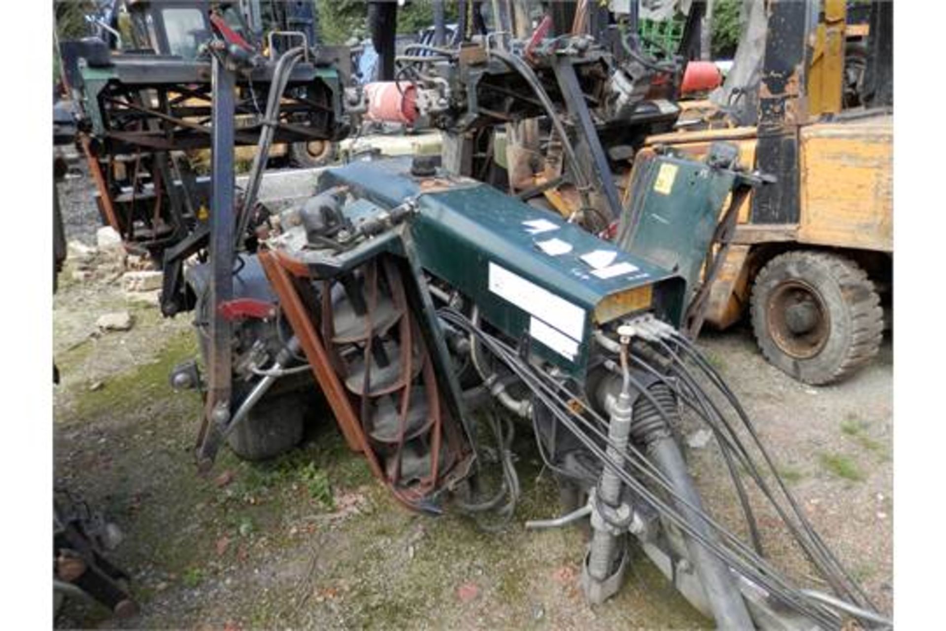 DS - 2008 HAYTER TM749 TRAILERED 7 GANG MOWER. WORKING UNIT.   2008 TM749 MODEL.   7 X GANG MOWER - Image 6 of 7