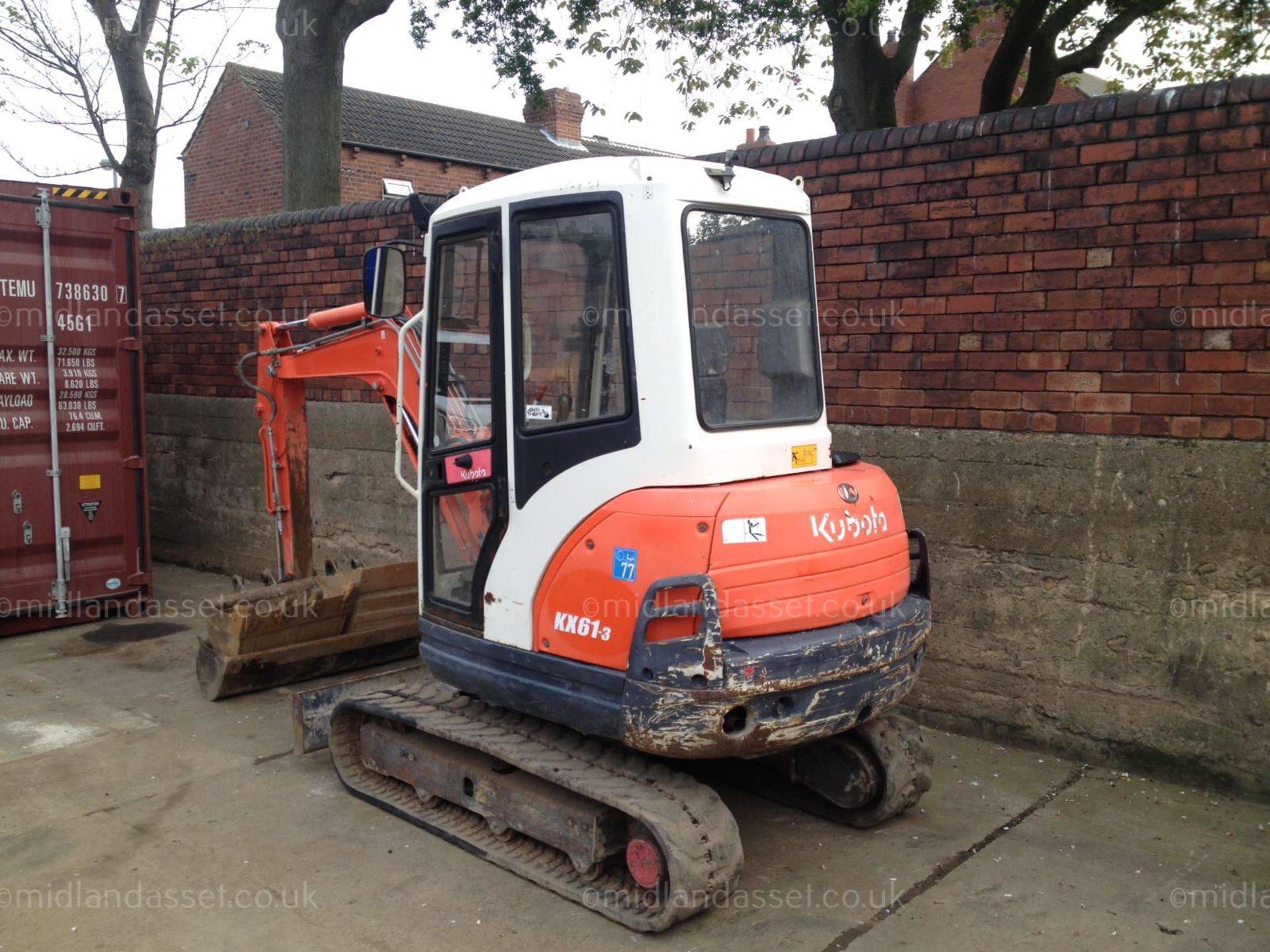 DM - 2008 KUBOTA KX61.3 MINI DIGGER   YEAR OF MANUFACTURE: 2008 COMES WITH 3 BUCKETS FITTED WITH A - Image 2 of 7