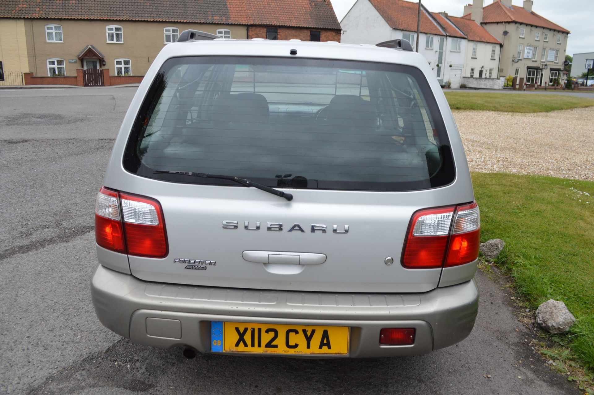 JL - 2000/X REG SUBARU FORESTER GLS AUTOMATIC 2.0 PETROL, 64K MILES!   DATE OF REGISTRATION: 15TH - Image 5 of 16