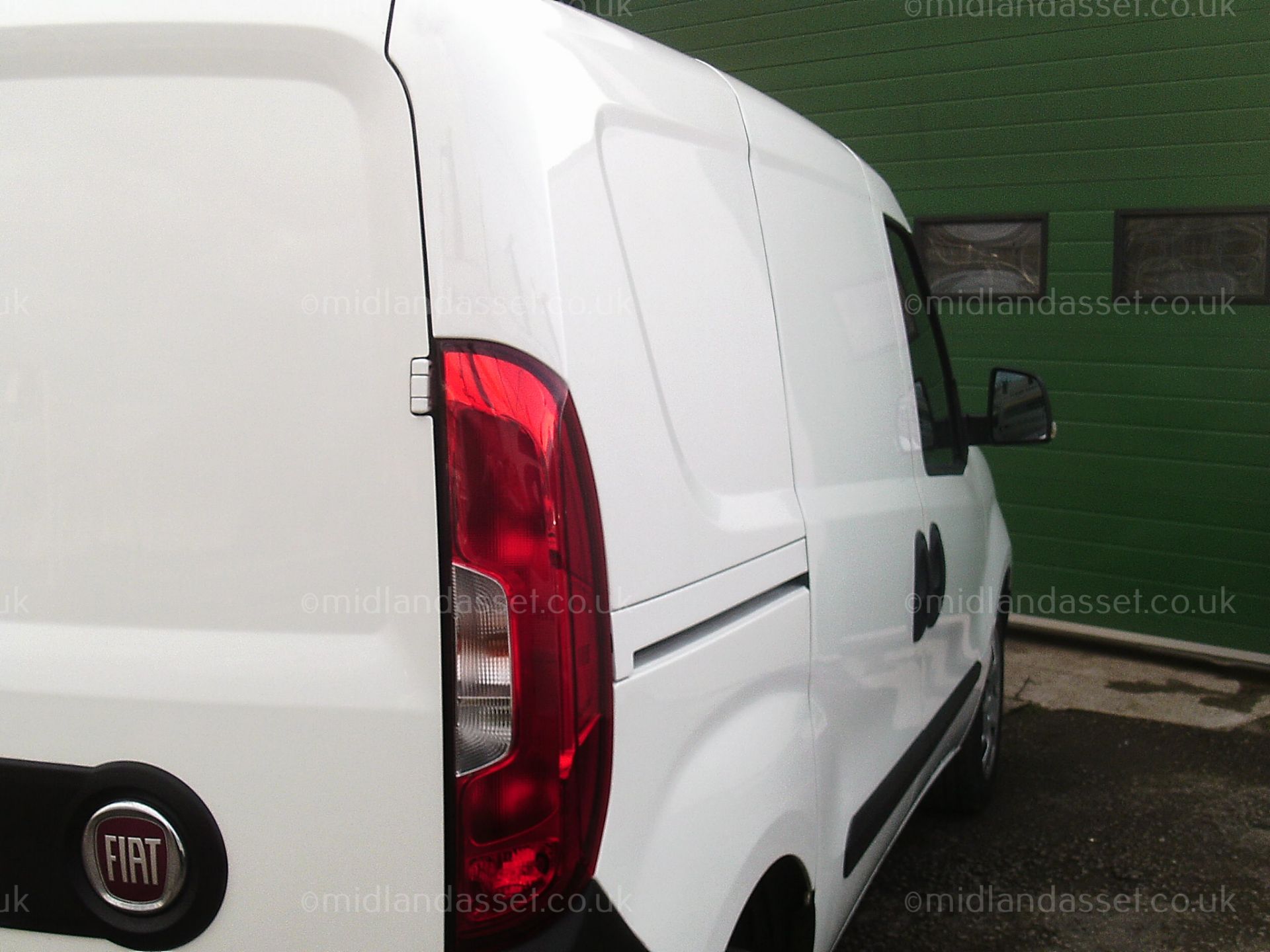 NL - 2016/16 REG FIAT DOBLO 16V ACTIVE MULTIJET COMBI VAN ONE OWNER   DATE OF REGISTRATION: 1st JUNE - Image 8 of 21