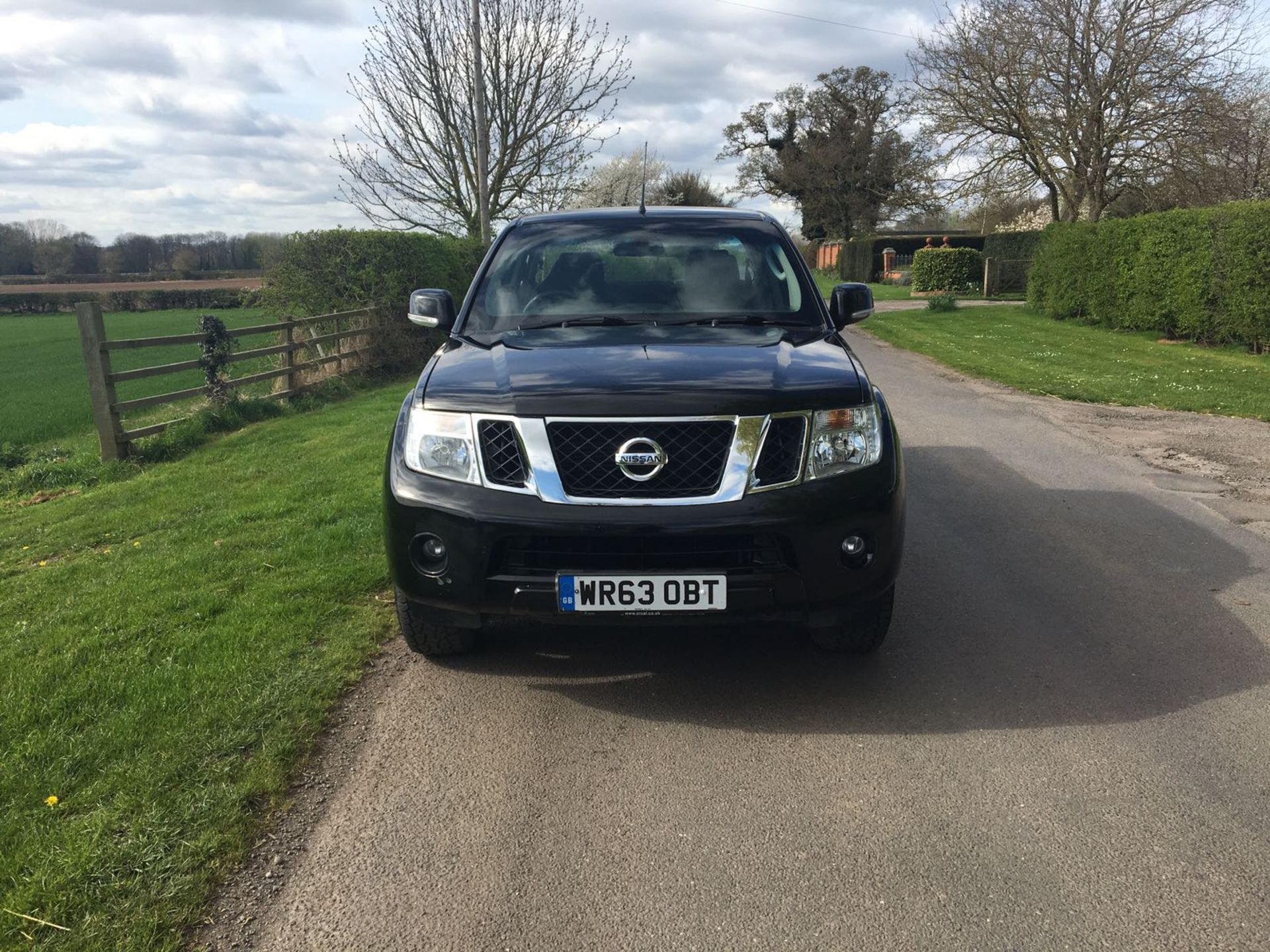 2013/63 REG NISSAN NAVARA ACENTA DCI, SHOWING 1 FORMER KEEPER NO VAT DATE OF REGISTRATION: 14TH - Image 2 of 25