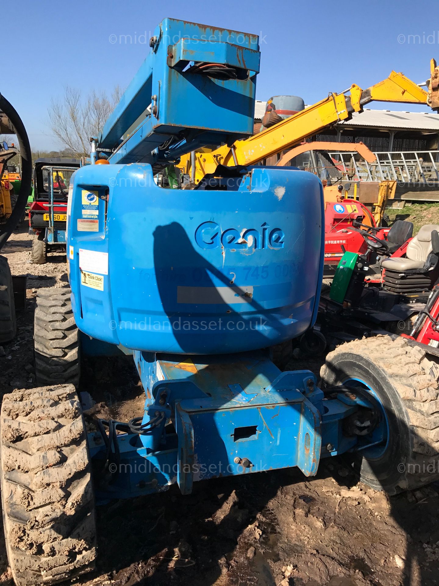 DS - GENIE Z45-25 CHERRY PICKER 4WD    DIESEL GOOD WORKING ORDER   COLLECTION FROM PILSLEY S45 - Image 2 of 4