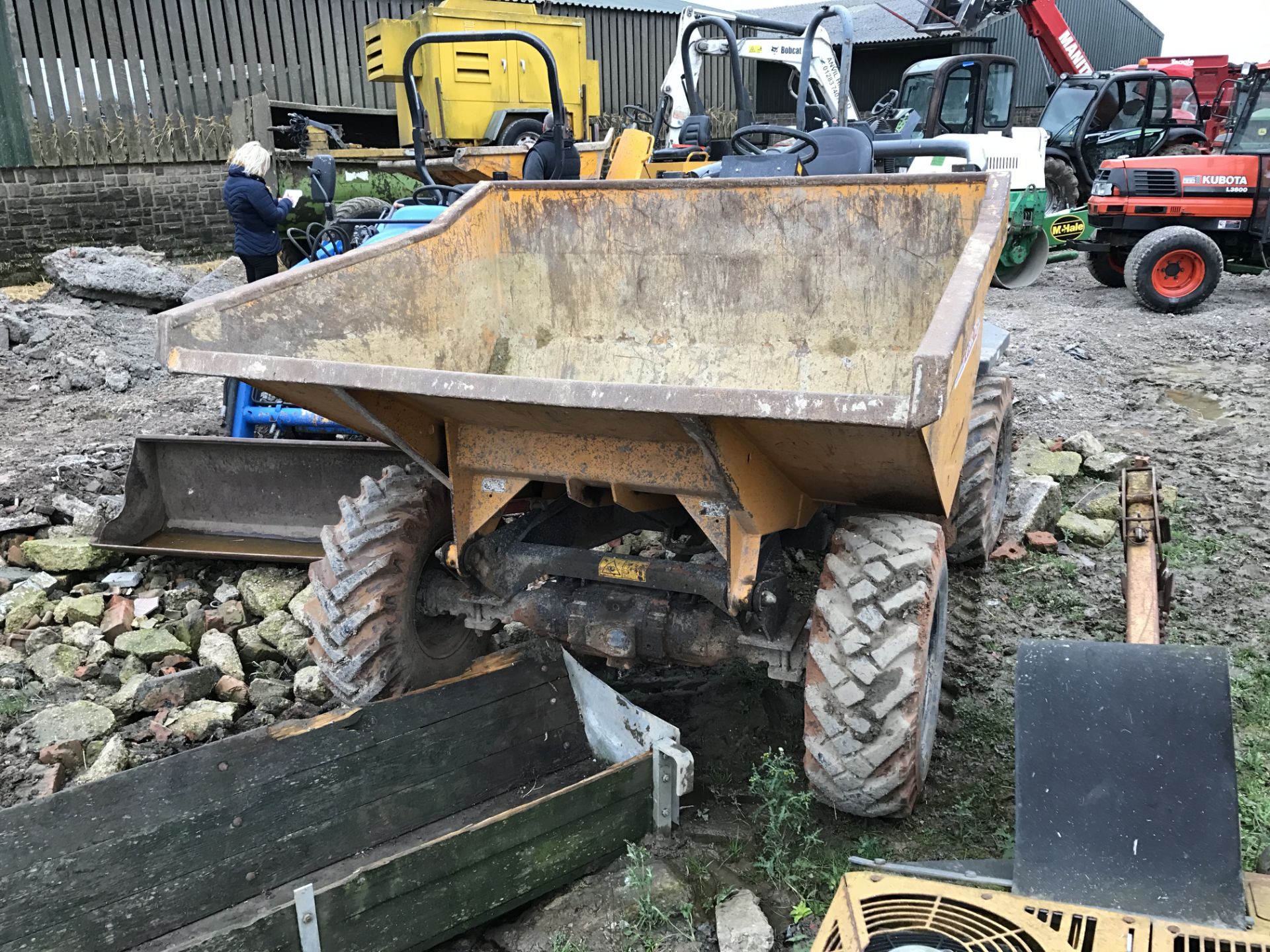 DS - 2010 TEREX DUMPER 3 TON, GOOD WORKING ORDER *PLUS VAT*   SHOWING - 943 HOURS   COLLECTION - Image 3 of 7