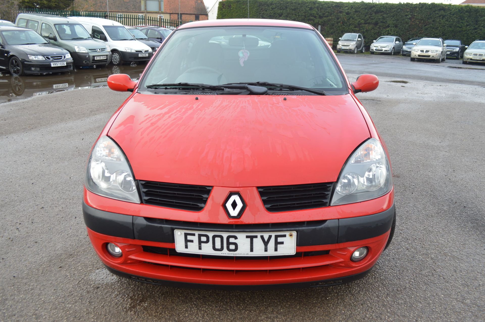 2006/06 REG RENAULT CLIO CAMPUS SPORT *NO VAT*   DATE OF REGISTRATION: 11TH MAY 2006 MOT: 5TH AUGUST - Image 2 of 18