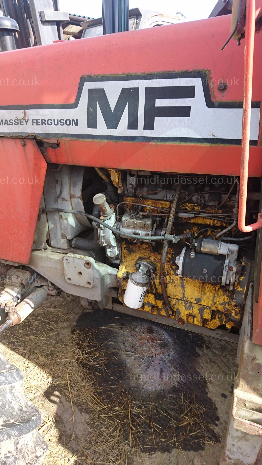 DS - MASSEY FERGUSON 590 4WD 204V TRACTOR   SHOWING 5,640 HOURS (UN-VERIFIED)   COLLECTION FROM - Image 4 of 10