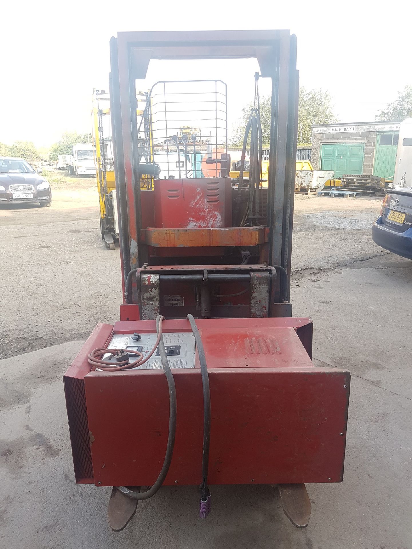 LANSING BAGNALL FRES 21 ELECTRIC FORKLIFT, GOOD BATTERY *PLUS VAT*   BATTERY CHARGER INCLUDED - Image 2 of 19