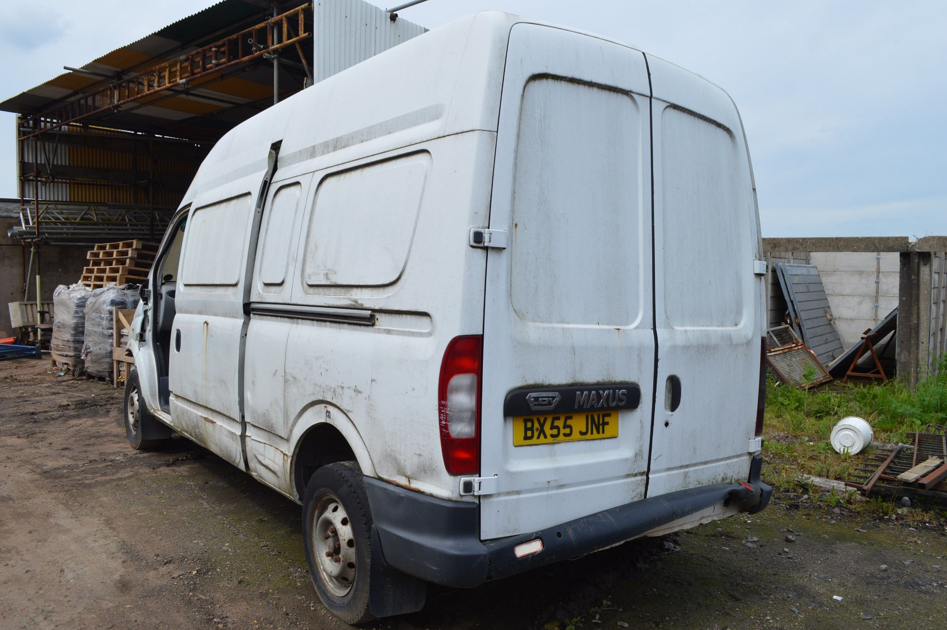 2005 LDV MAXUS LWB  VAN FOR SPARES, LOTS OF GOOD BITS LEFT. BUYER TO COLLECT COMPLETE.   STILL TOO - Image 3 of 8