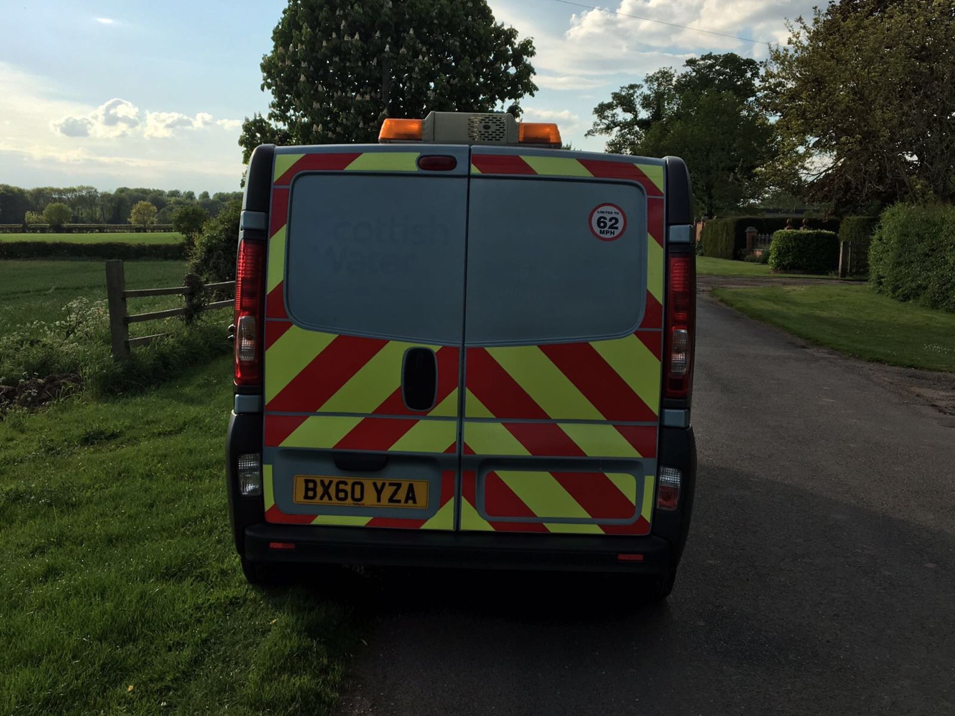 2011/60 REG VAUXHALL VIVARO 2900 CDTI SWB, SHOWING 1 OWNER - Image 6 of 15