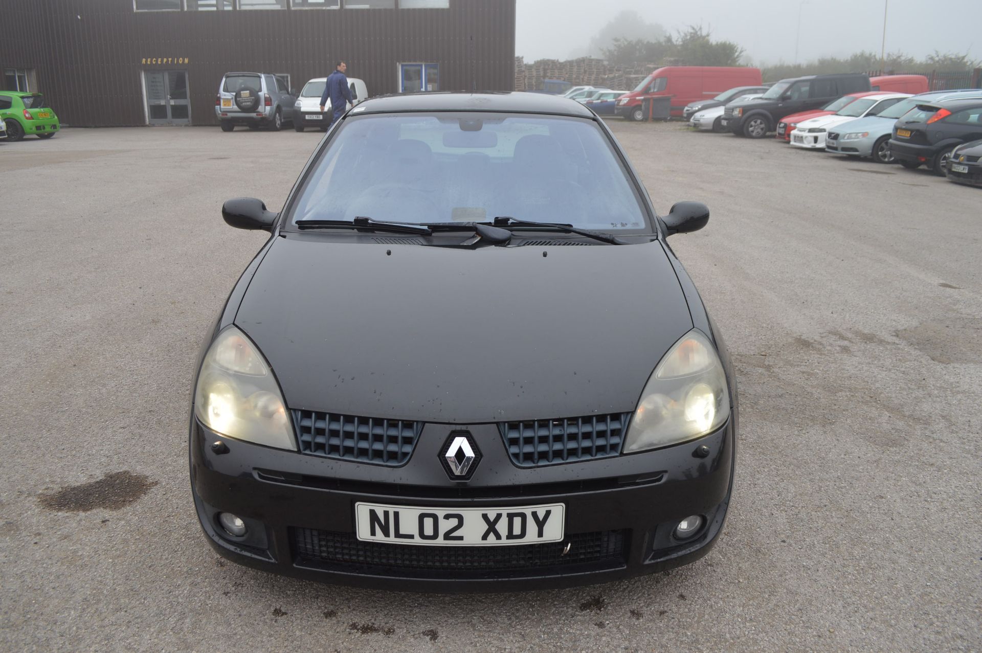 2002/02 REG RENAULT CLIO SPORT 2.0 16V PETROL *NO VAT*   DATE OF REGISTRATION: 1ST MARCH 2002 MOT: - Image 2 of 19