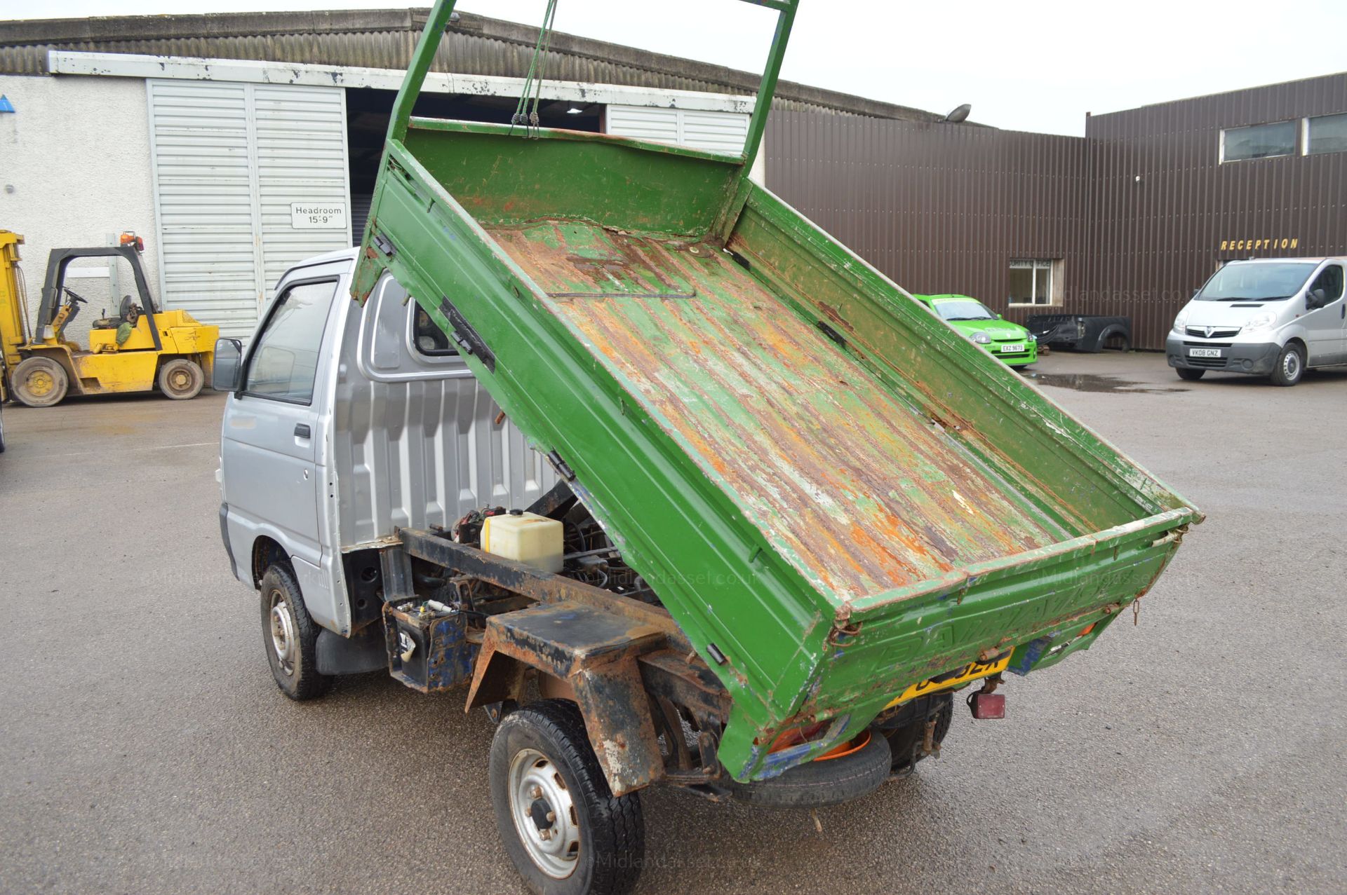 RARE 2004/04 REG DAIHATSU HI-JET 16V EFI LPG TIPPER *NO VAT* THESE ARE BECOMING HARD TO FIND! DATE - Image 4 of 12