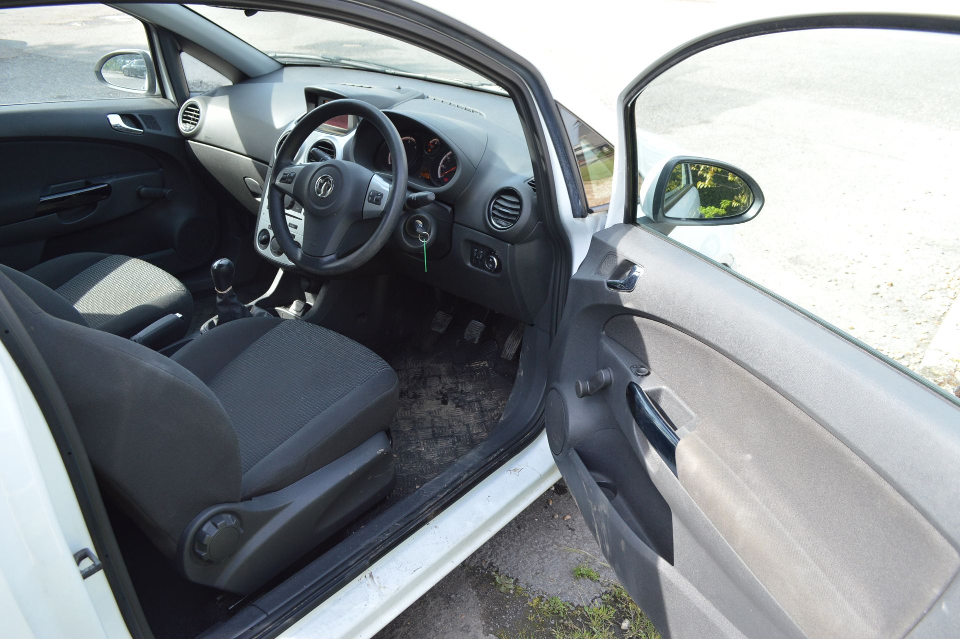 2012/12 REG VAUXHALL CORSA CDTI A/C, SHOWING 1 OWNER - Image 10 of 17