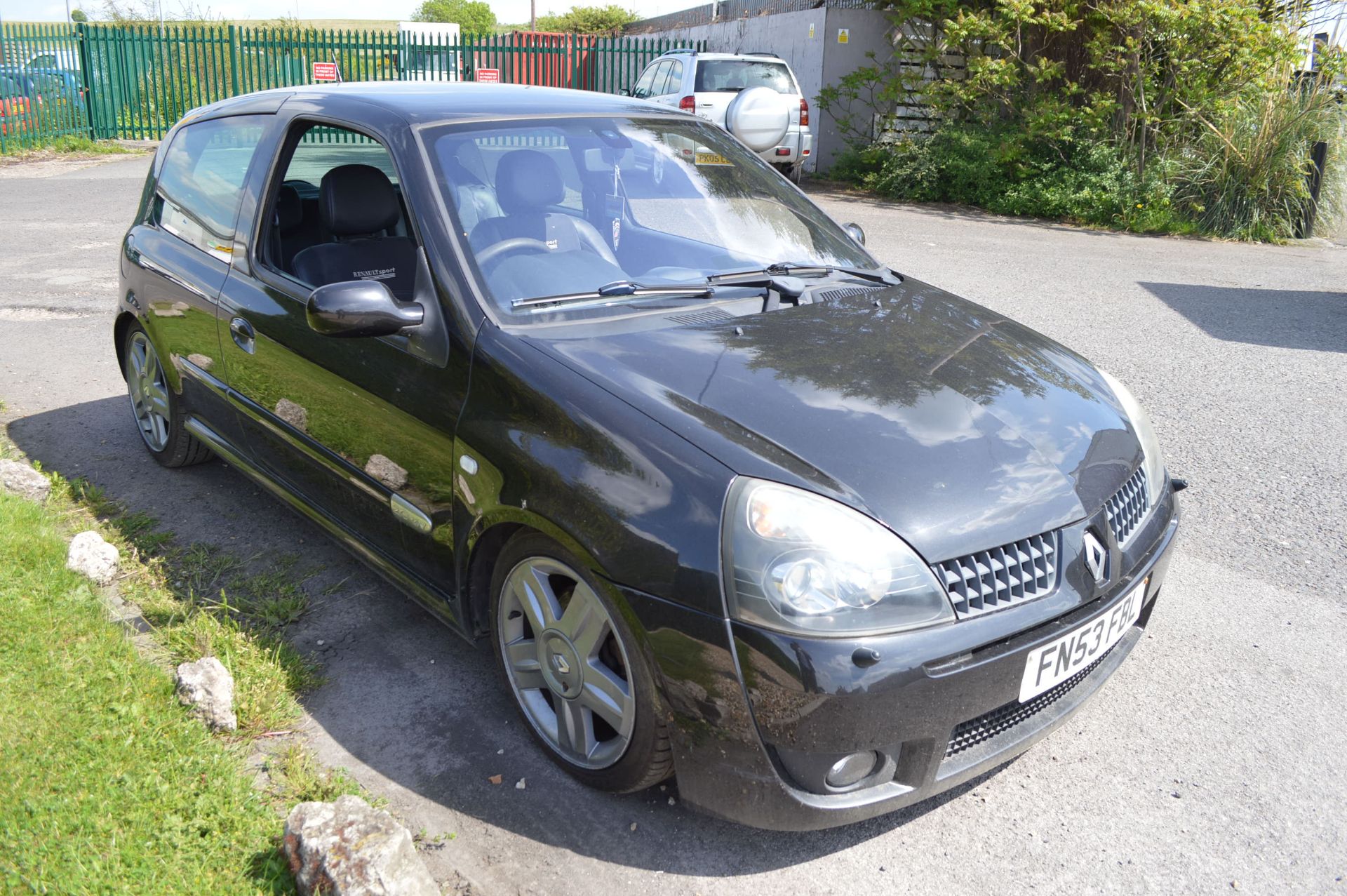 2003/53 REG RENAULT CLIO SPORT 2.0 16V BLACK