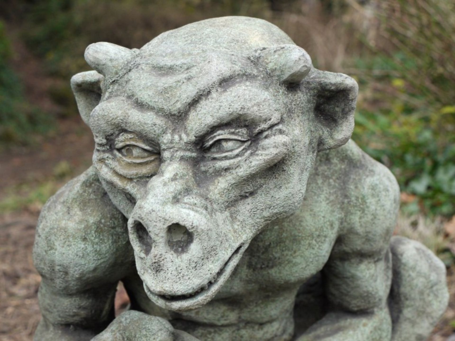 PAIR OF GARGOYLES   These rare statues/gargoyles are all are individually hand finished in the UK. - Image 10 of 12