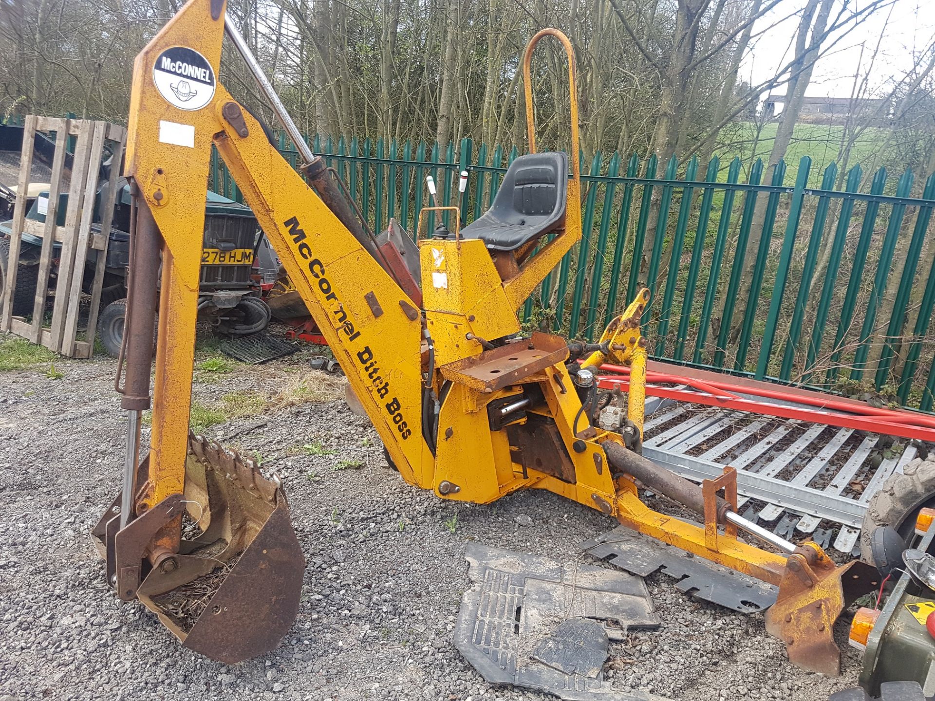 DS - McCONNEL DITCH BOSS REAR TRACTOR ATTACHMENT *PLUS VAT*   COLLECTION / VIEWING FROM PILSLEY, - Bild 3 aus 6