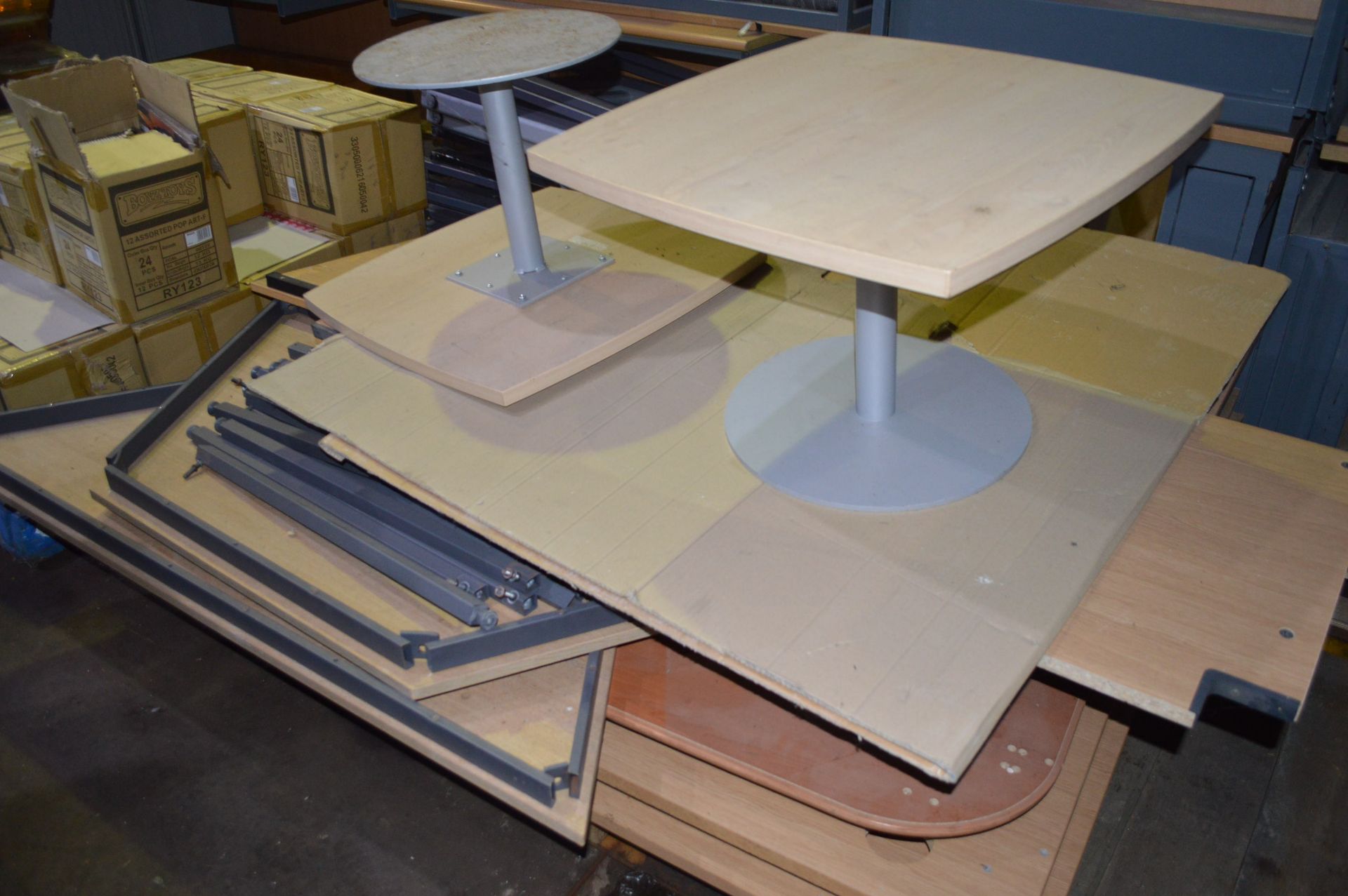 NUMEROUS OFFICE DESKS ON PALLET *PLUS VAT*   COLLECTION / VIEWING FROM MARKHAM MOOR, DN22 0QU - Image 2 of 2