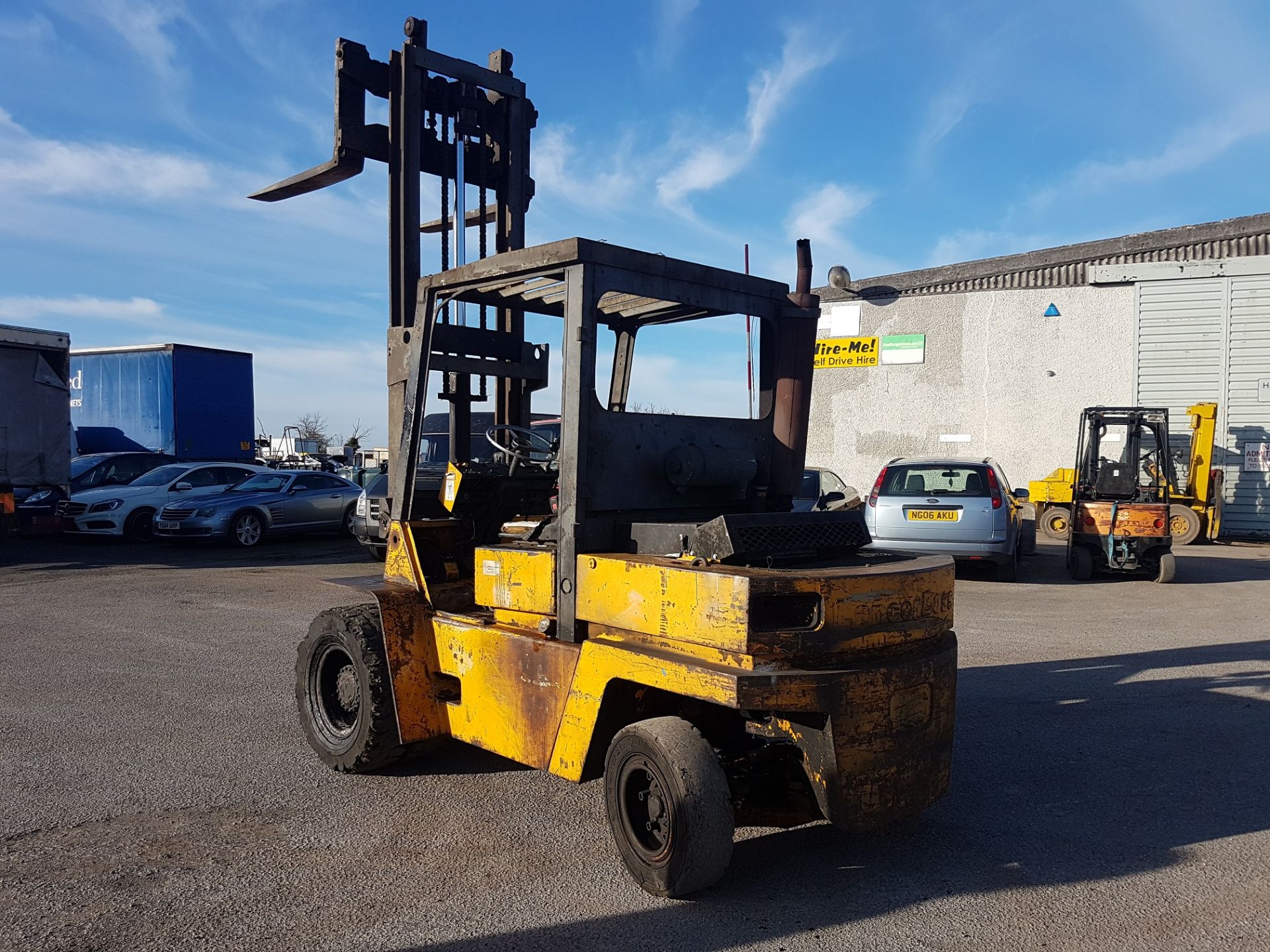 5 TON LANCER BOSS DIESEL FORKLIFT - STARTS, DRIVES & LIFTS! *PLUS VAT*   DOES START, DRIVES AND LIFT - Image 4 of 14