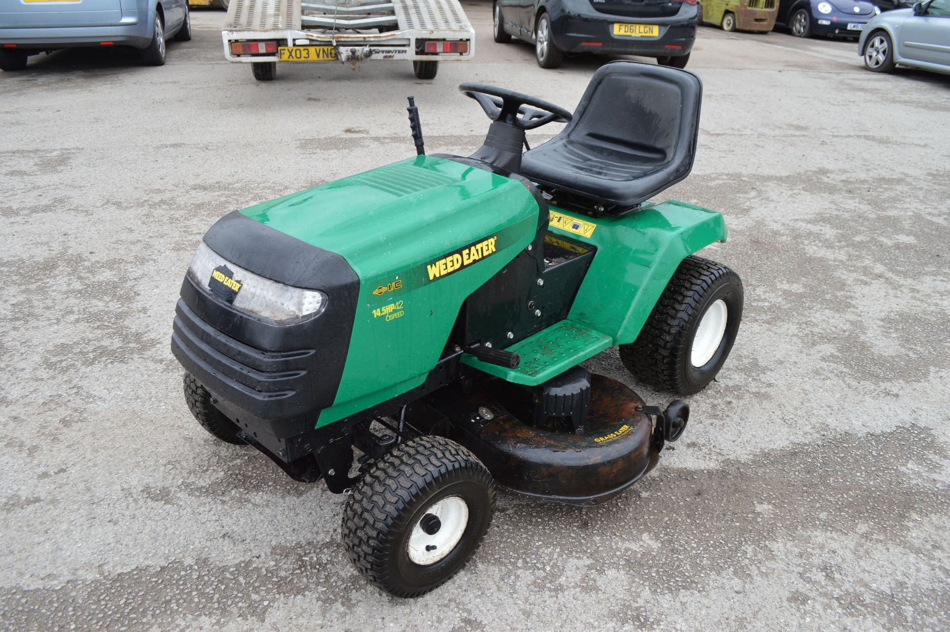 WEED EATER 14.5HP RIDE-ON PETROL LAWN MOWER - Image 2 of 11