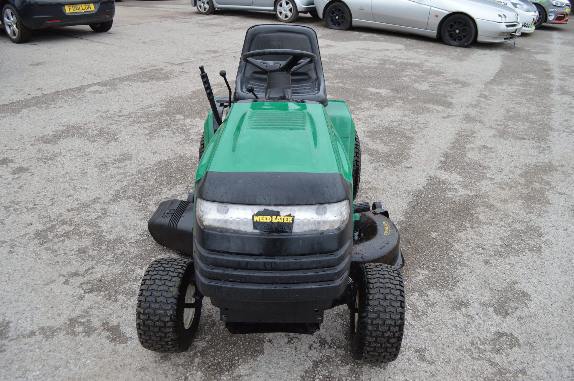 WEED EATER 14.5HP RIDE-ON PETROL LAWN MOWER - Image 3 of 11