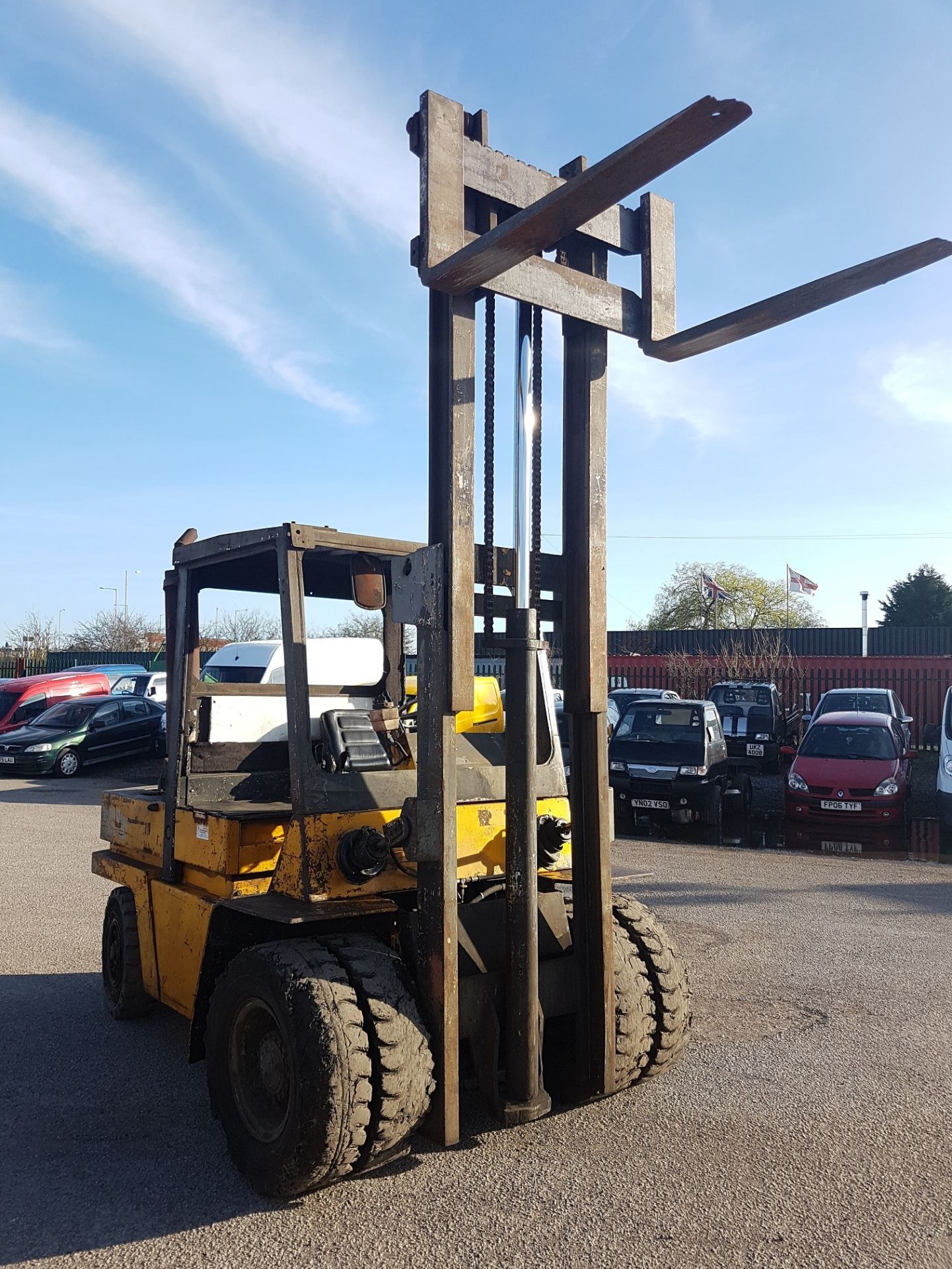 5 TON LANCER BOSS DIESEL FORKLIFT - STARTS, DRIVES & LIFTS! *PLUS VAT*   DOES START, DRIVES AND LIFT - Image 3 of 14