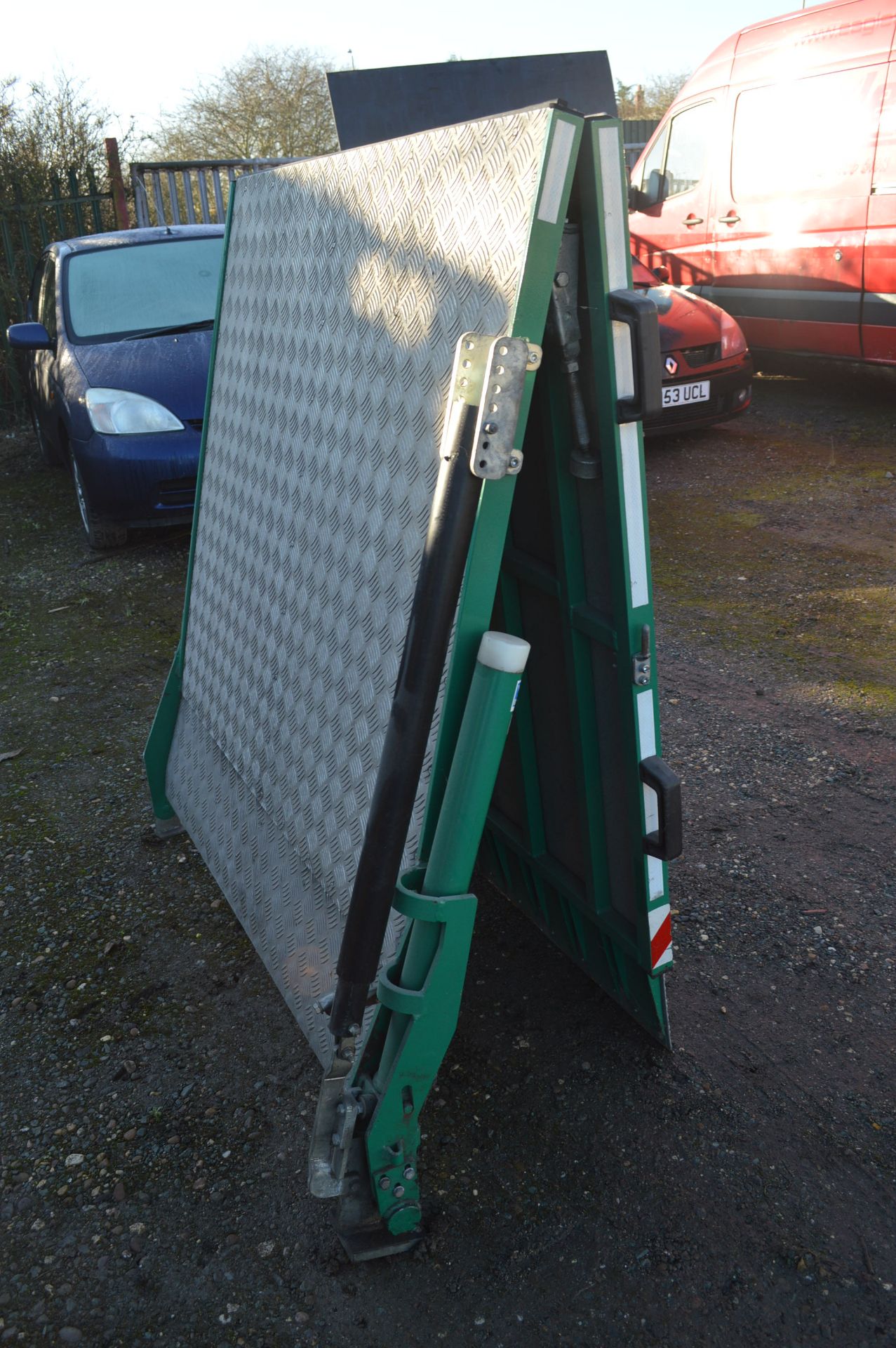 K - ALUMINIUM MOTORCYCLE TRANSPORTER DISABLED/MOTORCYCLE RAMP *NO VAT*   MASS: 600KG   COLLECTION - Image 3 of 3