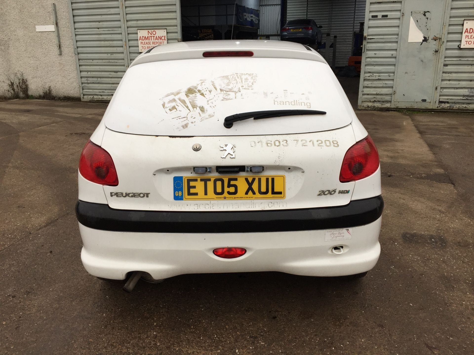 2005/05 REG PEUGEOT 206 HDI, 5 SPEED MANUAL, SHOWING 1 OWNER FROM NEW *NO VAT*   DATE OF - Image 5 of 16