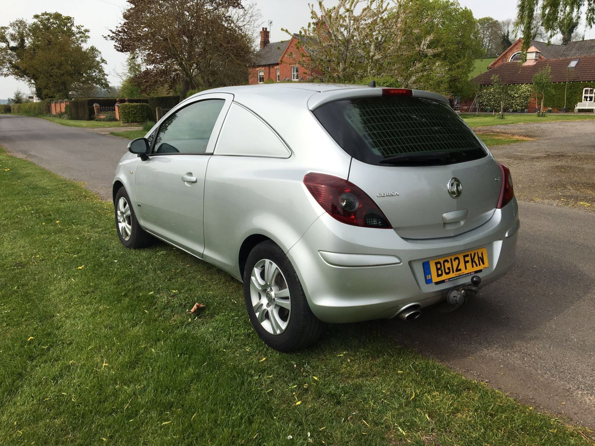 2012/12 REG VAUXHALL CORSA SPORTIVE CDTI VAN, SHOWING 1 OWNER - Image 4 of 8