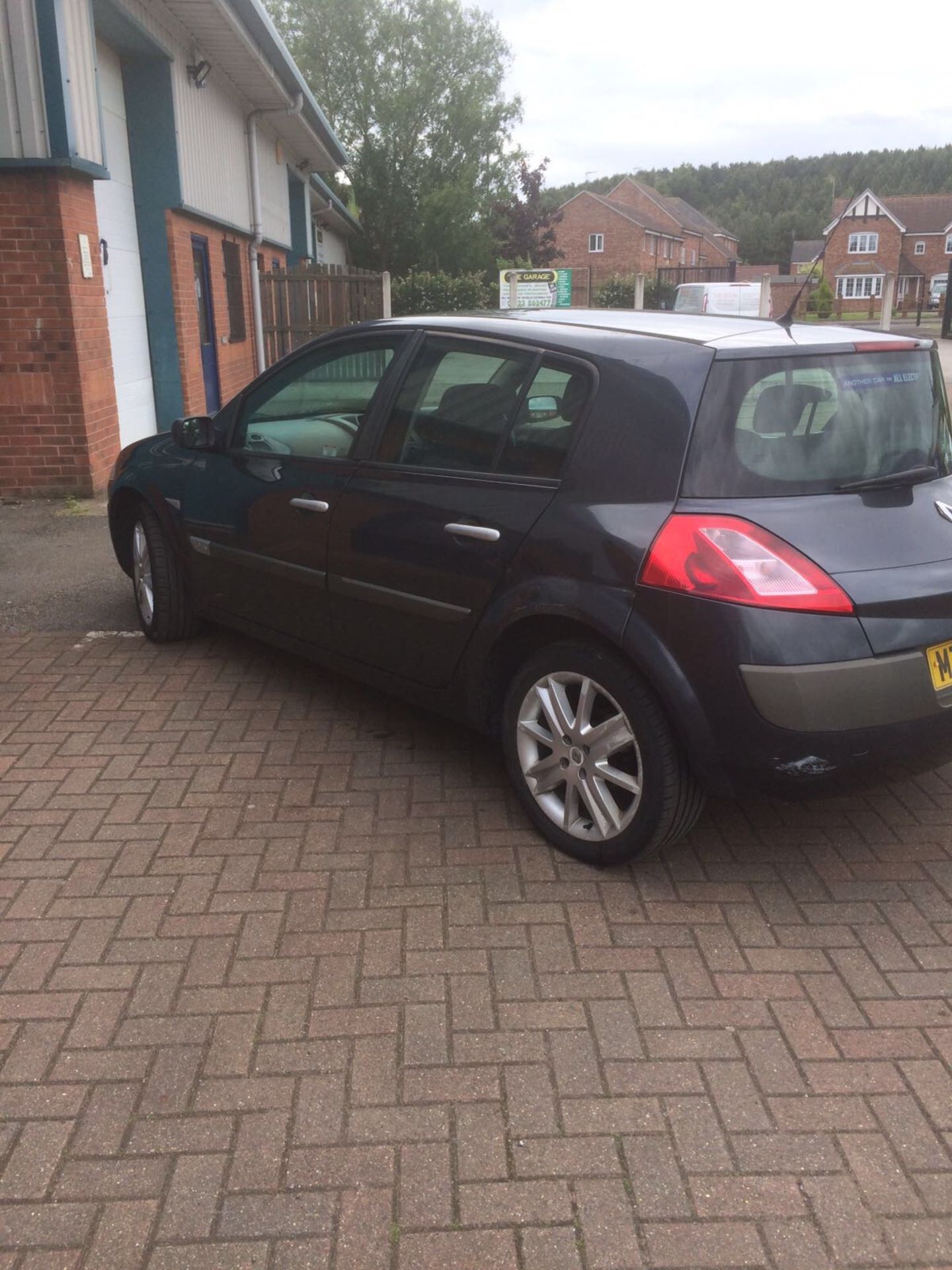 2005/05 REG RENAULT MEGANE DYNAMIQUE VVT AUTOMATIC, 2.0 PETROL - Image 5 of 16