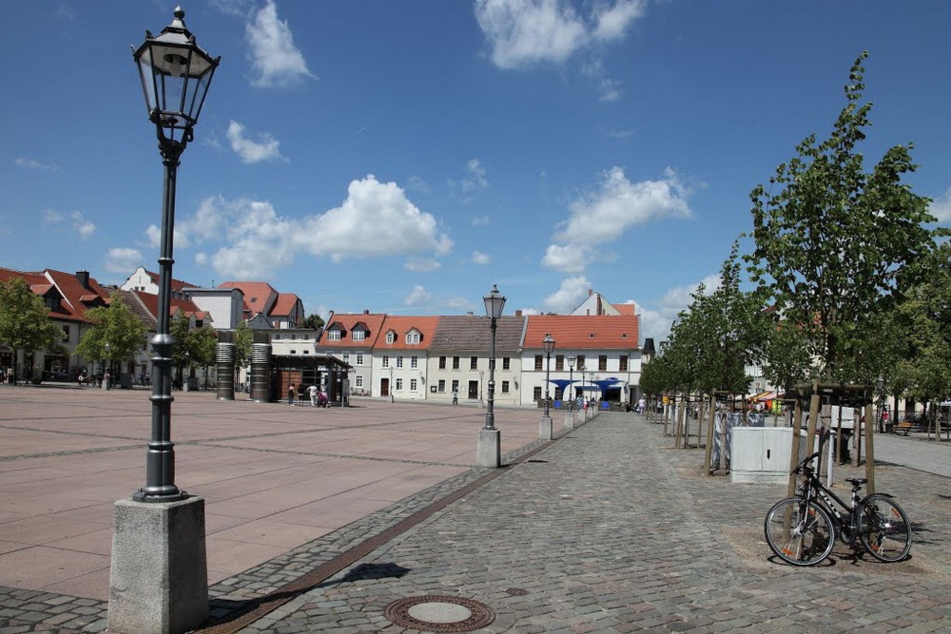 RESERVE MET! Former goods station & platform + 1,900 sqm land - Bernburg. Ex DB (Deutsche Bahn) - Image 29 of 34