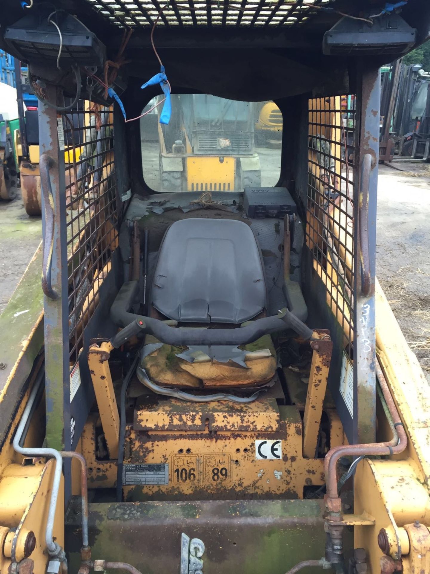 DS - 1991 CASE 1840 SKID STEER LOADER *PLUS VAT*   MAKE: CASE SHOWING 2104 HRS (NOT VERIFIED) MODEL: - Image 3 of 7