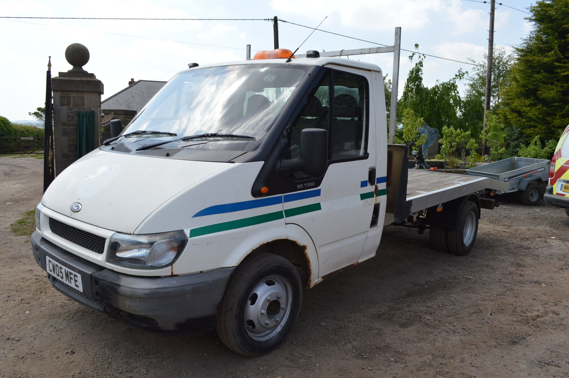 2005/05 REG FORD TRANSIT 350 MWB TURBO DIESEL BEAVERTAIL *PLUS VAT* - Image 3 of 9