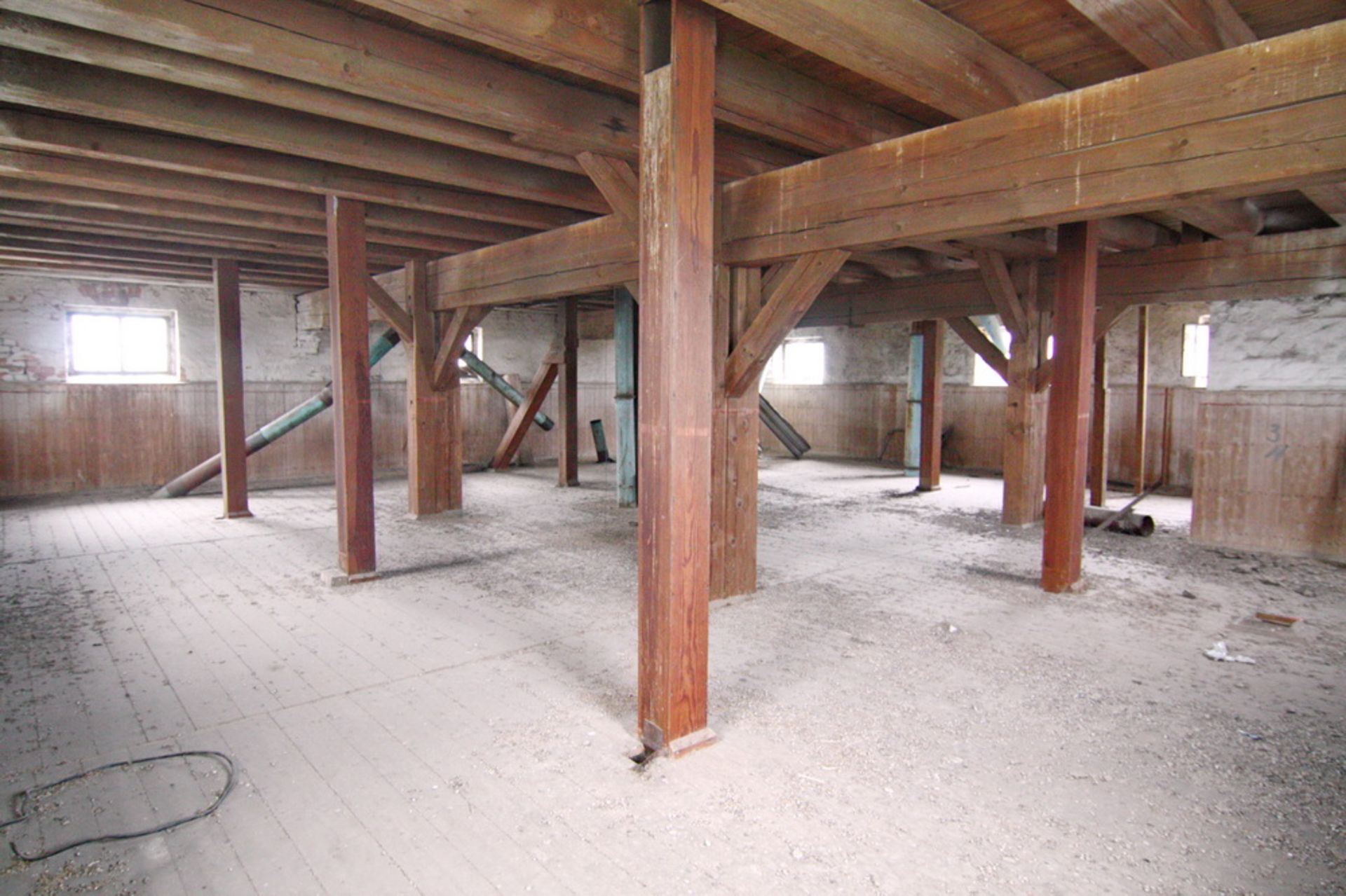 Five Storey gigantic ex-granary – Over 1,800 sqm build size! - Image 4 of 68