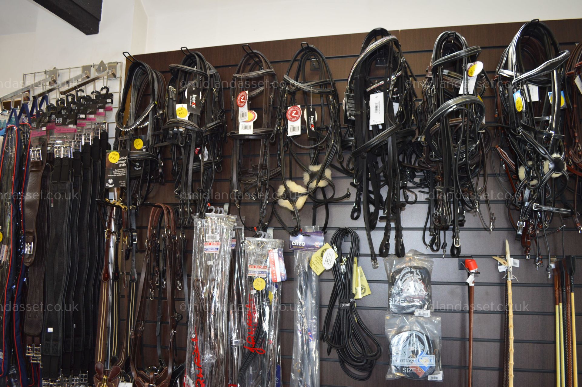 ENTIRE CONTENTS OF AN EQUESTRIAN SHOP - Image 33 of 66