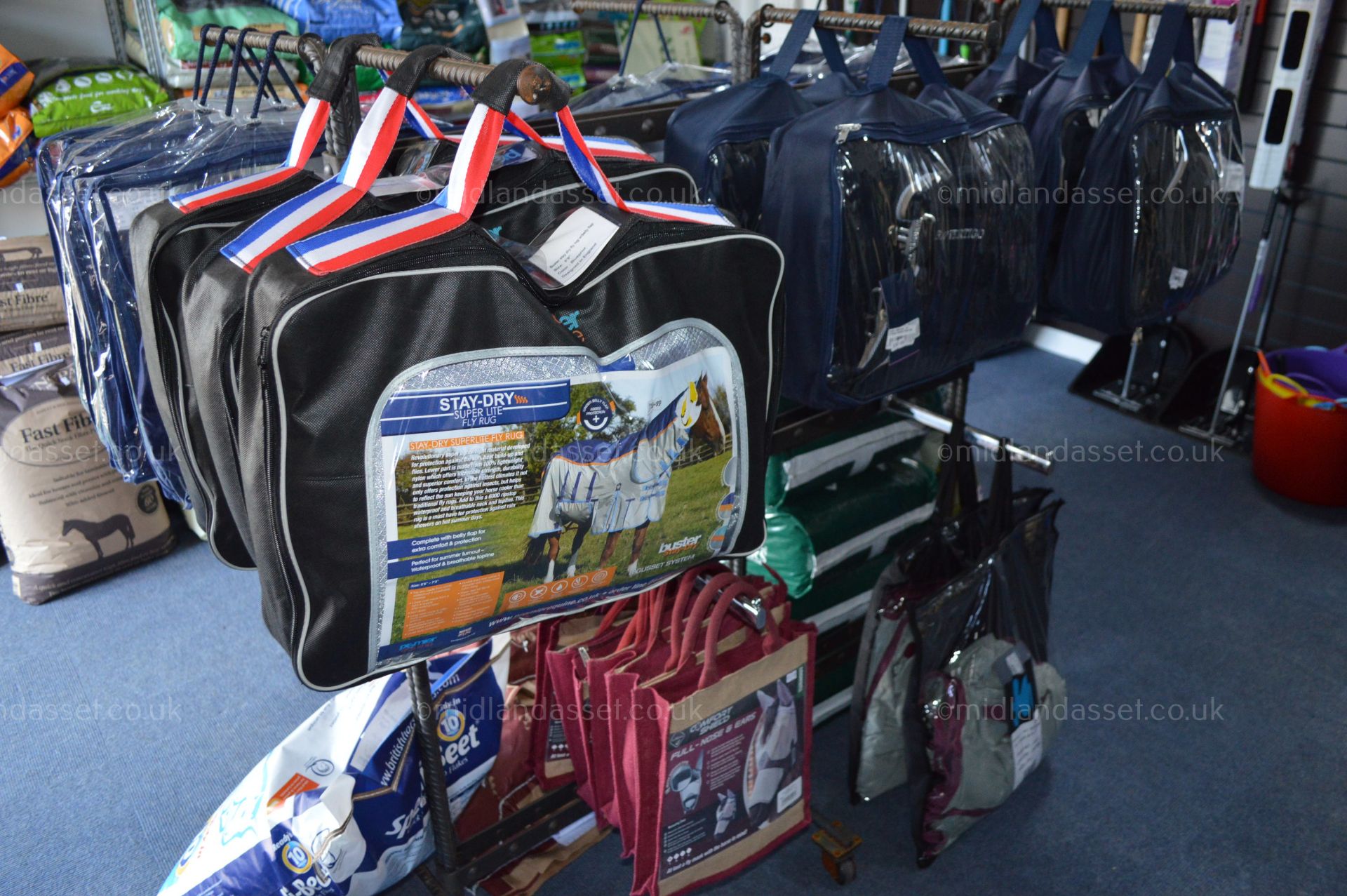 ENTIRE CONTENTS OF AN EQUESTRIAN SHOP - Image 55 of 66