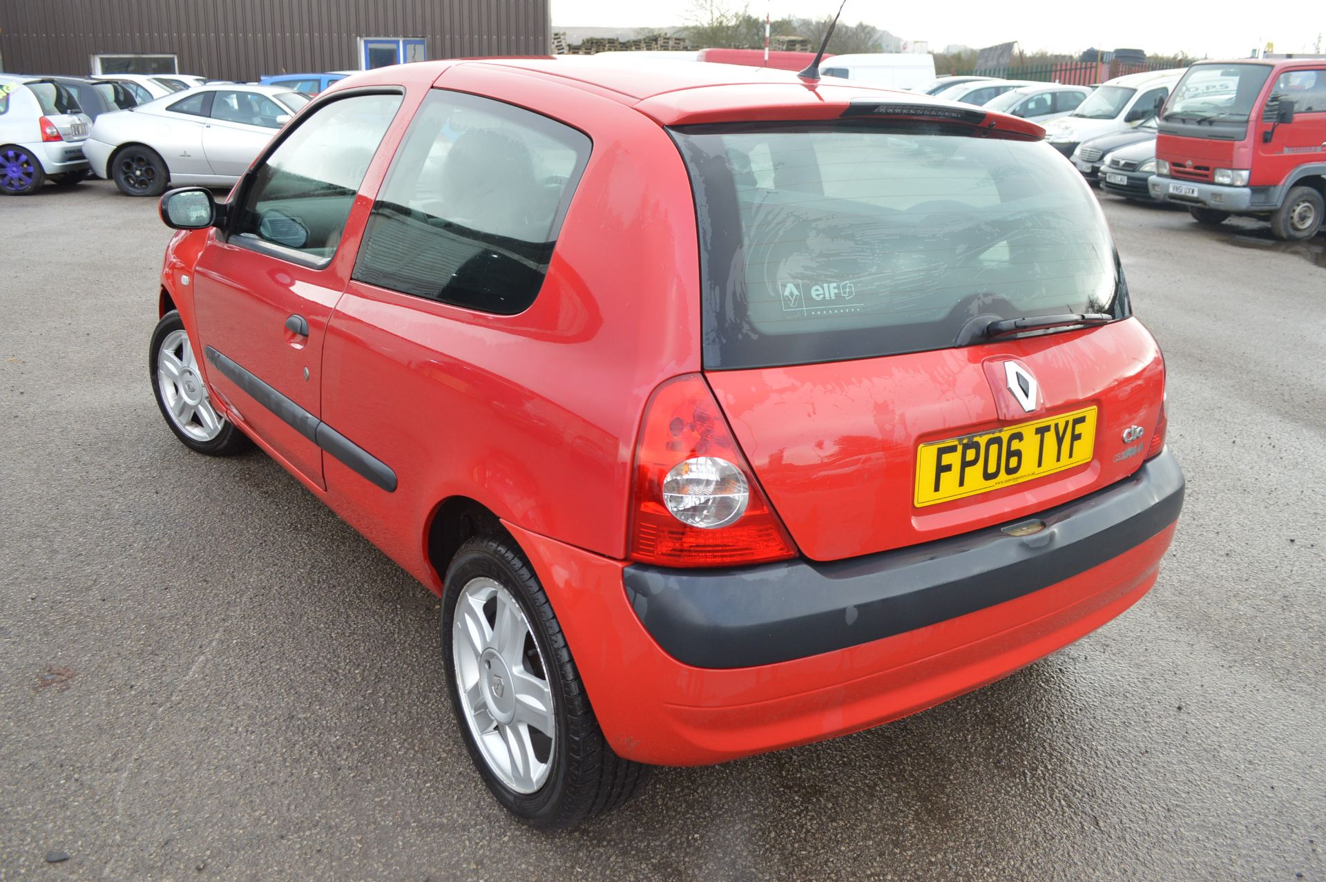 2006/06 REG RENAULT CLIO CAMPUS SPORT *NO VAT*   DATE OF REGISTRATION: 11TH MAY 2006 MOT: 5TH AUGUST - Image 4 of 16