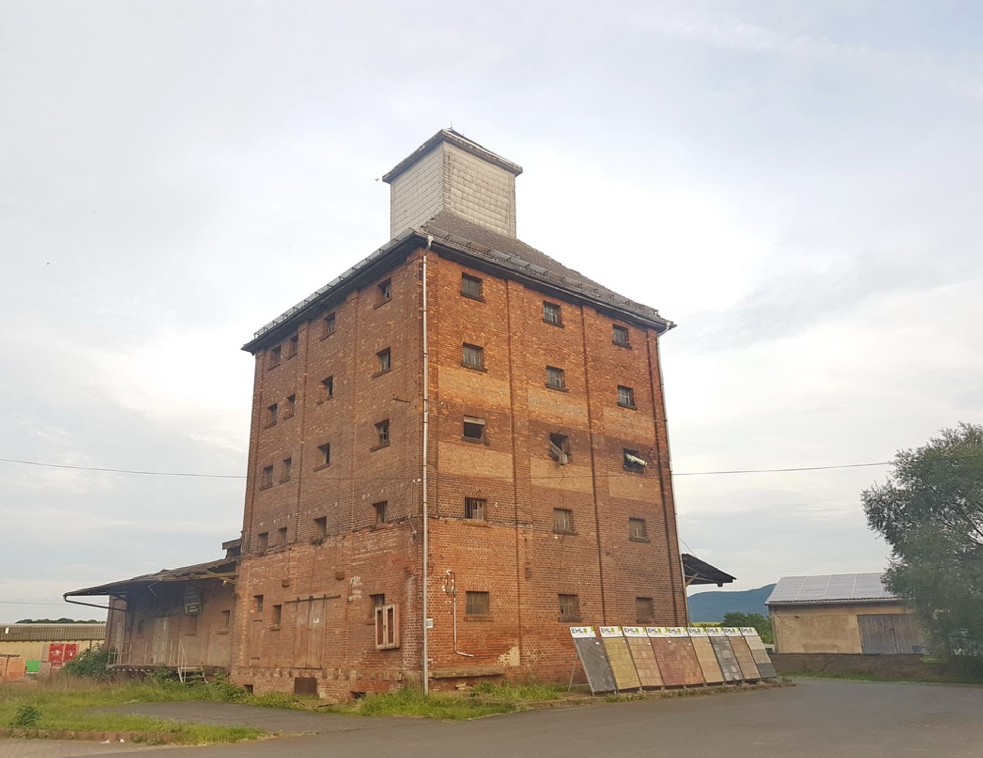 Five Storey gigantic ex-granary – Over 1,800 sqm build size! - Image 19 of 68