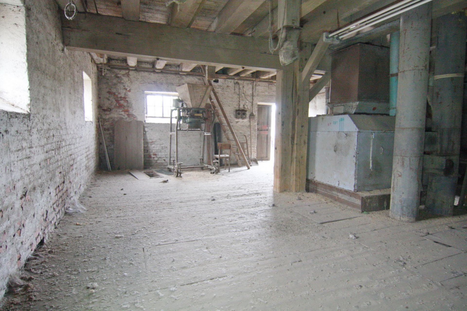 Five Storey gigantic ex-granary – Over 1,800 sqm build size! - Image 18 of 68