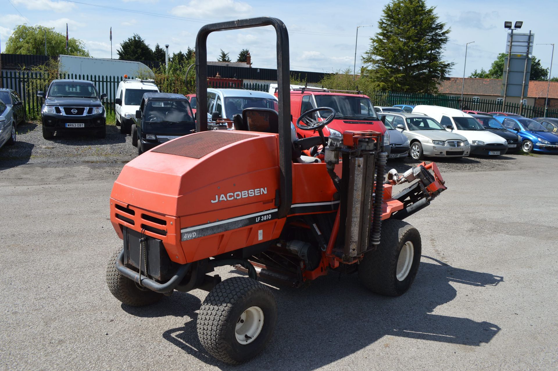 2008 JACOBSEN LF 3810 4WD KUBOTA DIESEL 5 GANG RIDE-ON LAWN MOWER *PLUS VAT* - Image 6 of 18