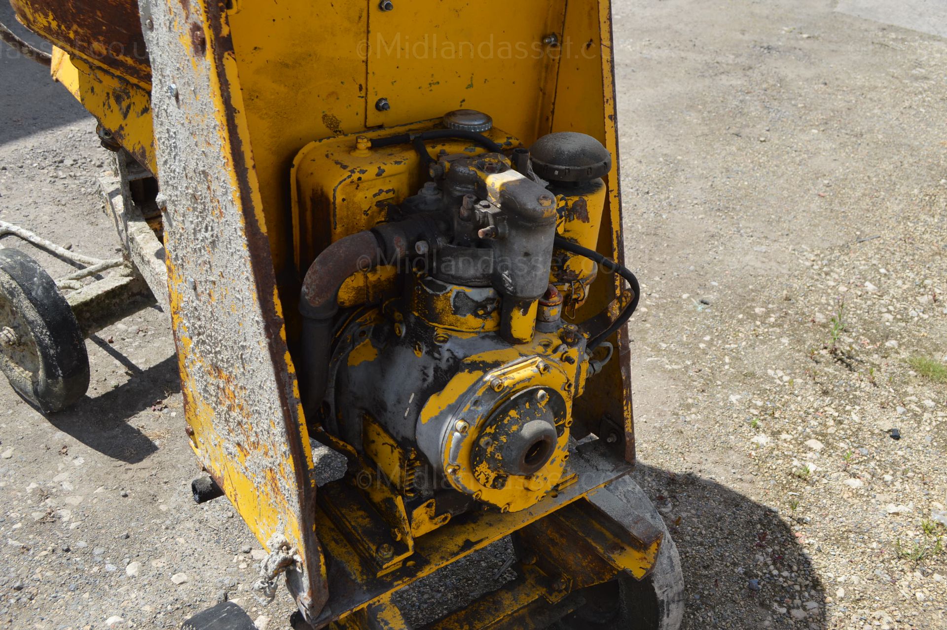 K - DIESEL CEMENT MIXER   PORTABLE DRUM ROTATES PROPERLY   COLLECTION FROM MARKHAM MOOR - Image 2 of 6