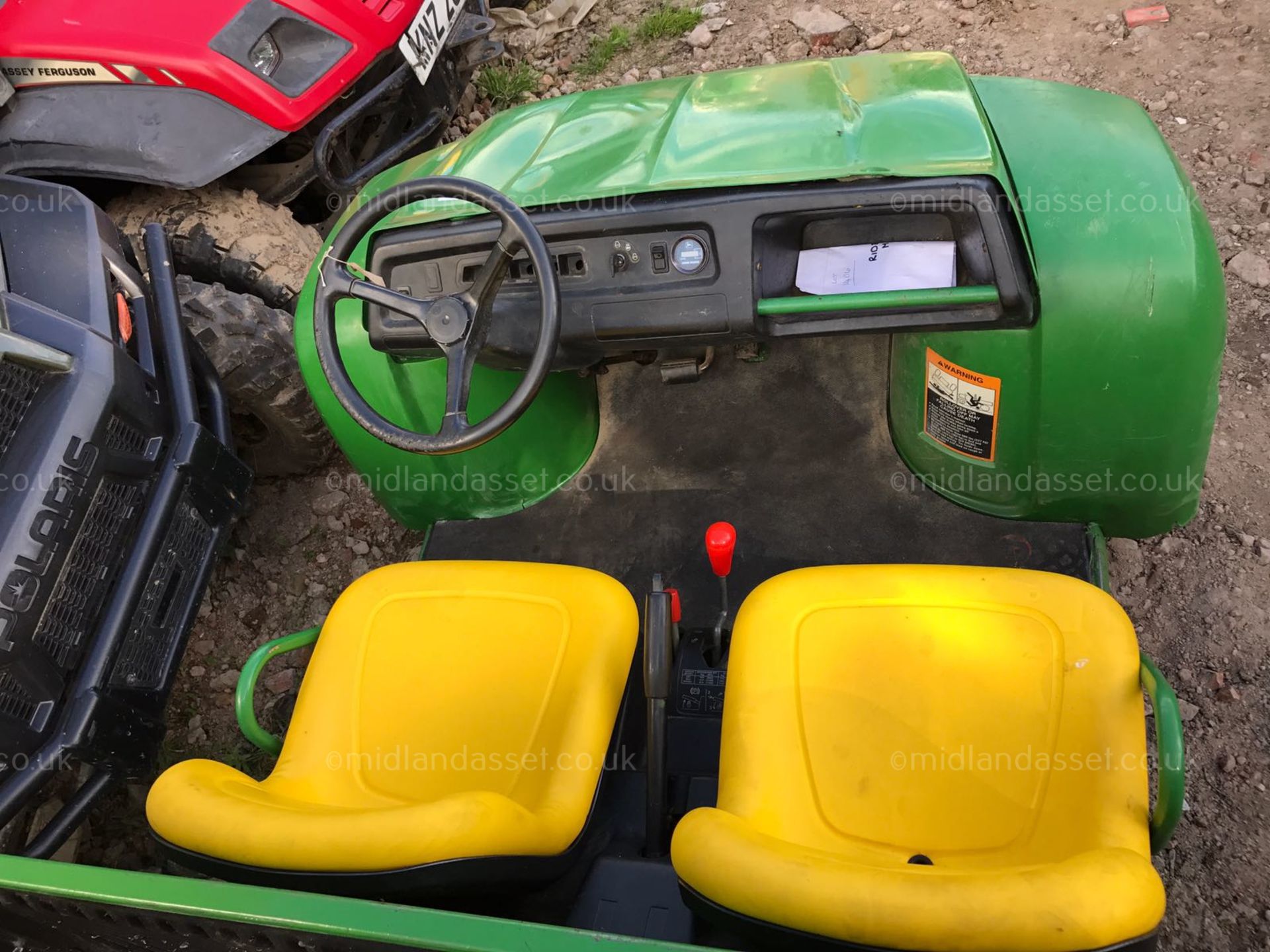 JOHN DEERE GATOR PETROL 4x2 - Image 5 of 5