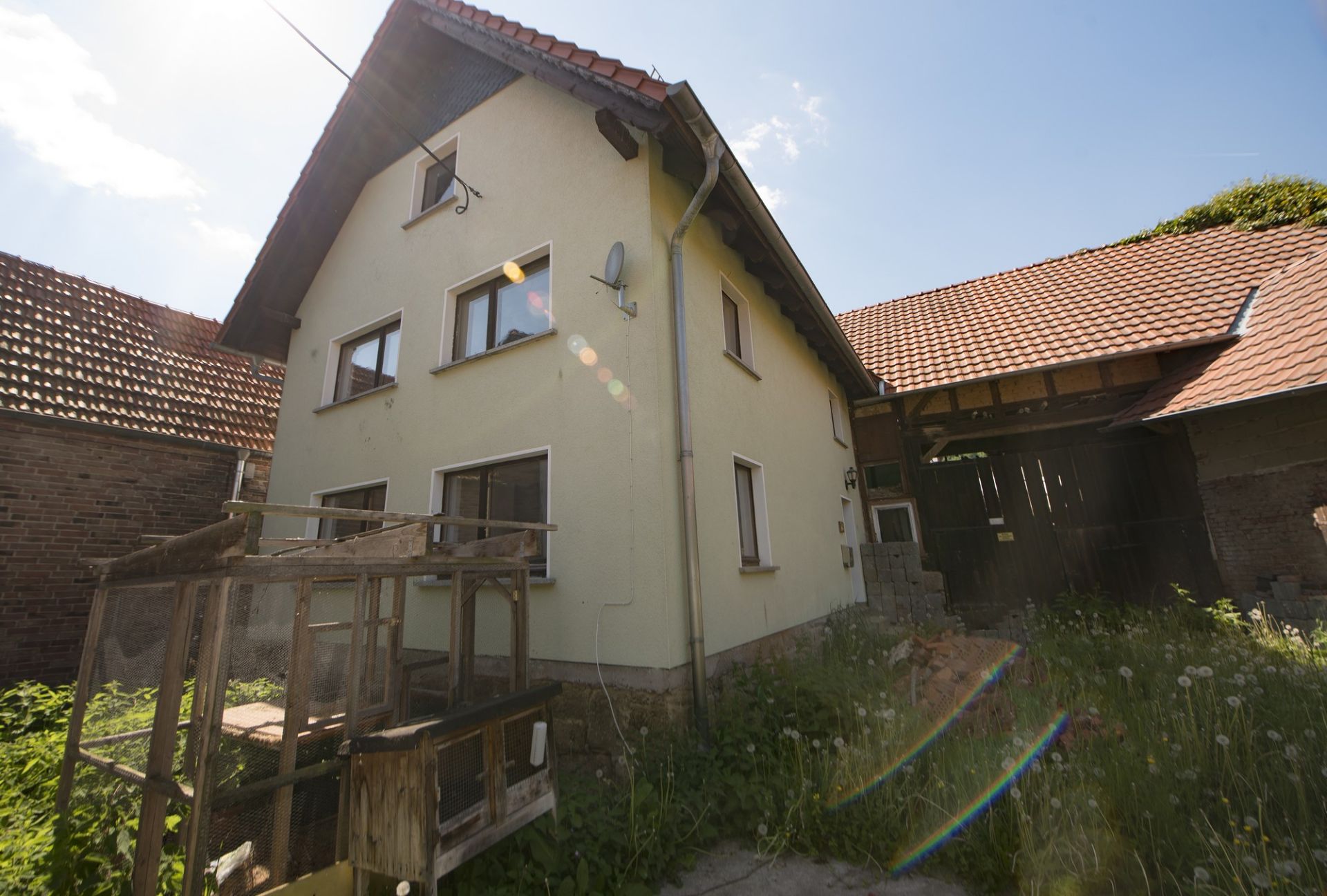 LARGE HOUSE AND SECLUDED GARDEN IN VOLKERODE, GERMANY GERMAN PROPERTY FOR SALE