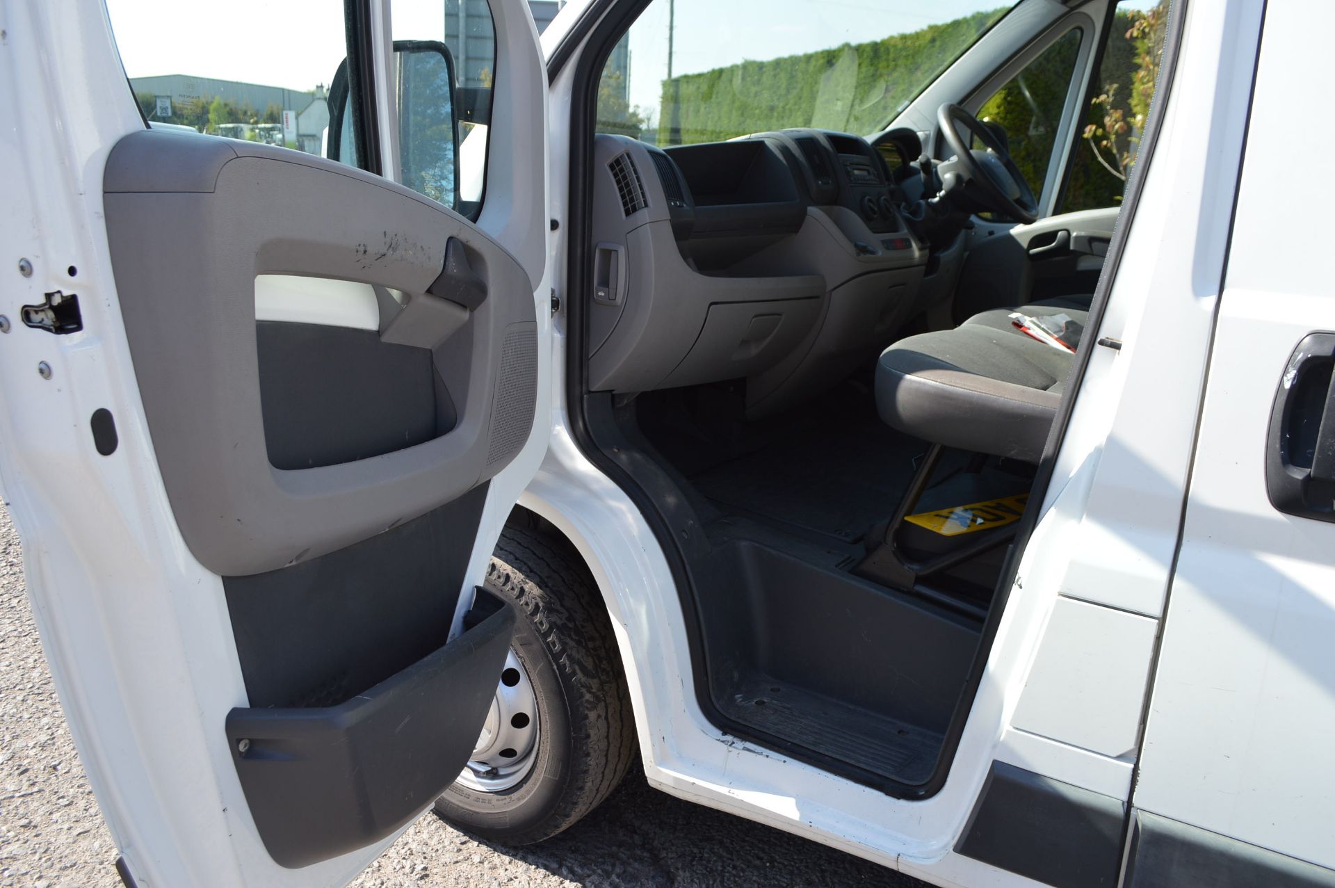 B - 2010/10 REG CITROEN RELAY 35 HDI 120 LWB, 2 FORMER KEEPERS   DATE OF REGISTRATION: 25TH AUGUST - Image 7 of 18