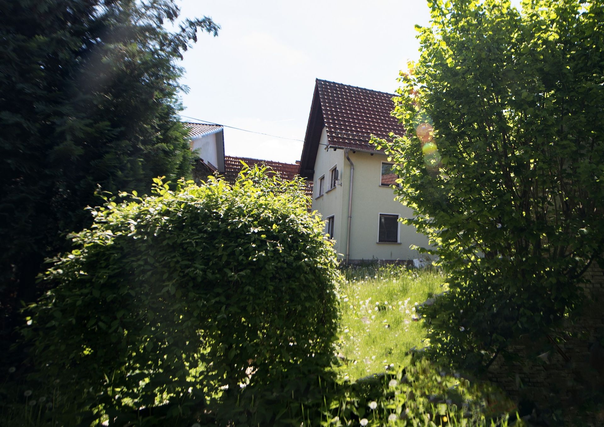 LARGE HOUSE AND SECLUDED GARDEN IN VOLKERODE, GERMANY GERMAN PROPERTY FOR SALE - Image 6 of 33