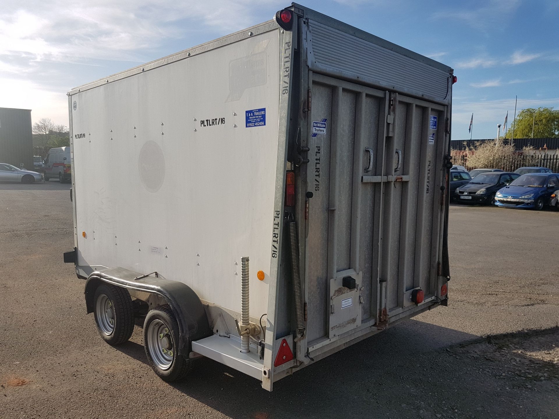 2009 IFOR WILLIAMS TWIN AXLE BV 106G BOX TRAILER 3.5 TONNE GROSS  IN GOOD ORDER SERIAL NUMBER: - Image 4 of 18