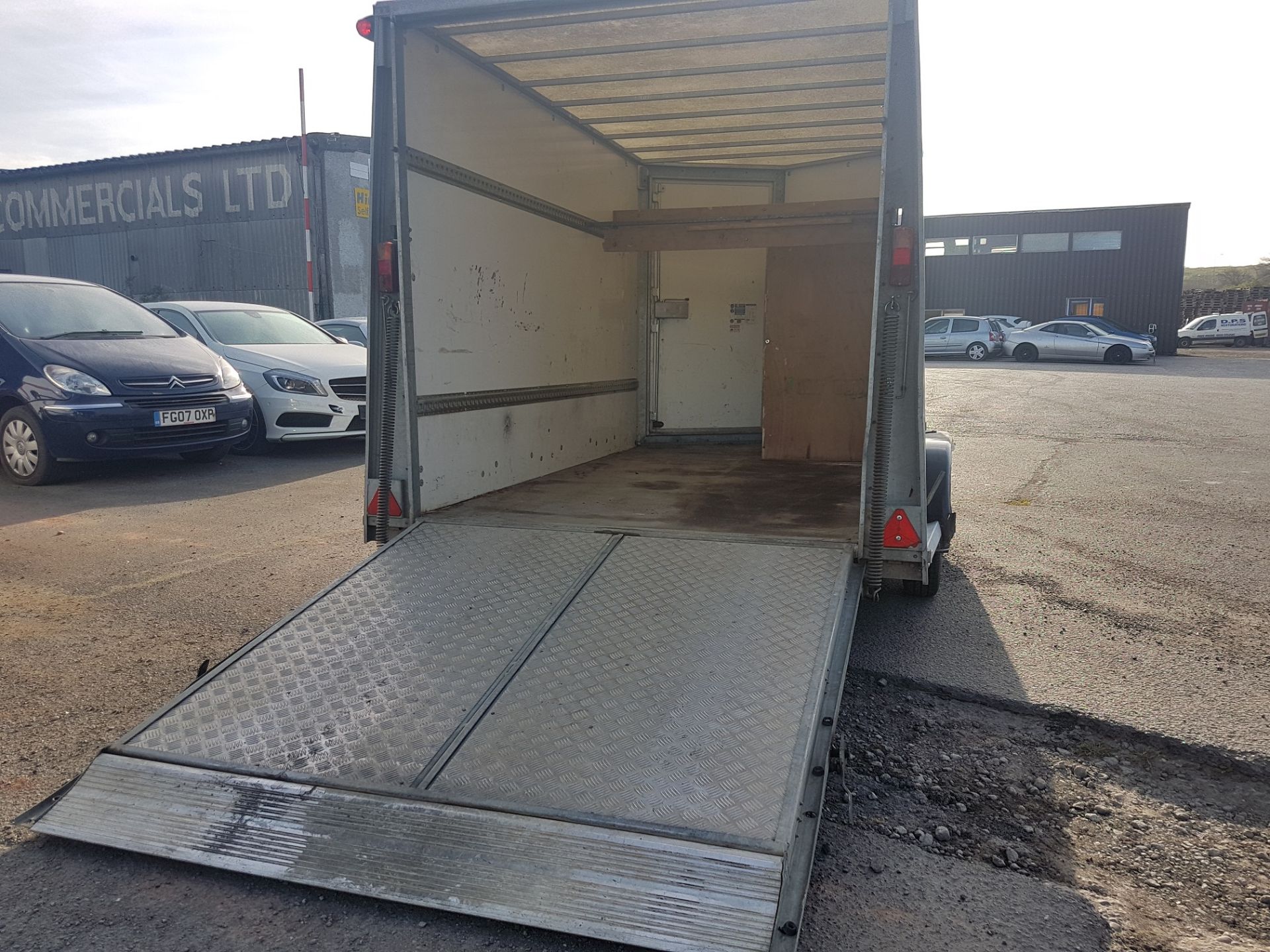 2009 IFOR WILLIAMS TWIN AXLE BV 106G BOX TRAILER 3.5 TONNE GROSS  IN GOOD ORDER SERIAL NUMBER: - Image 13 of 18