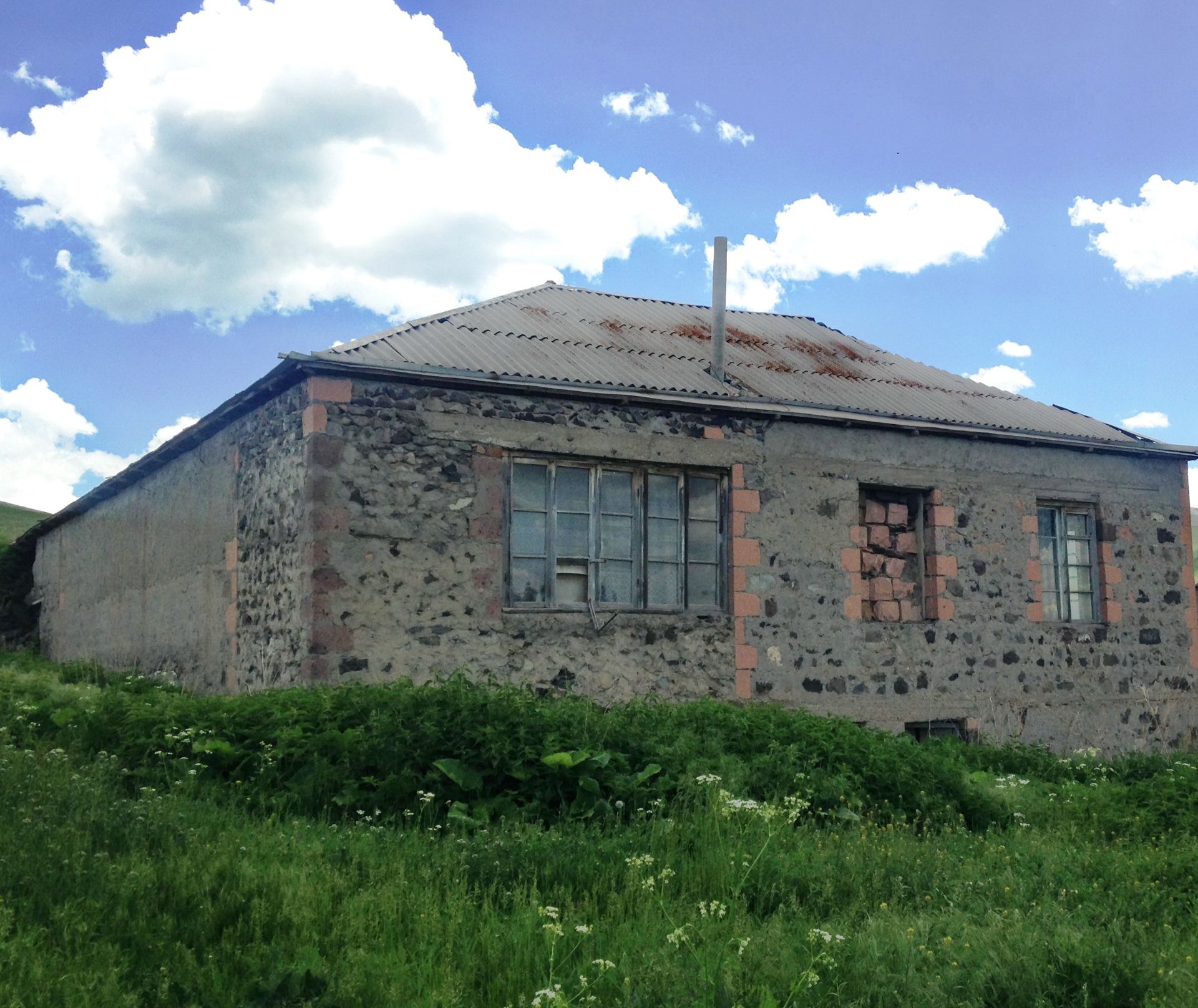 Five Room Stone Home, near lake Sevan, Armenia - Image 20 of 36
