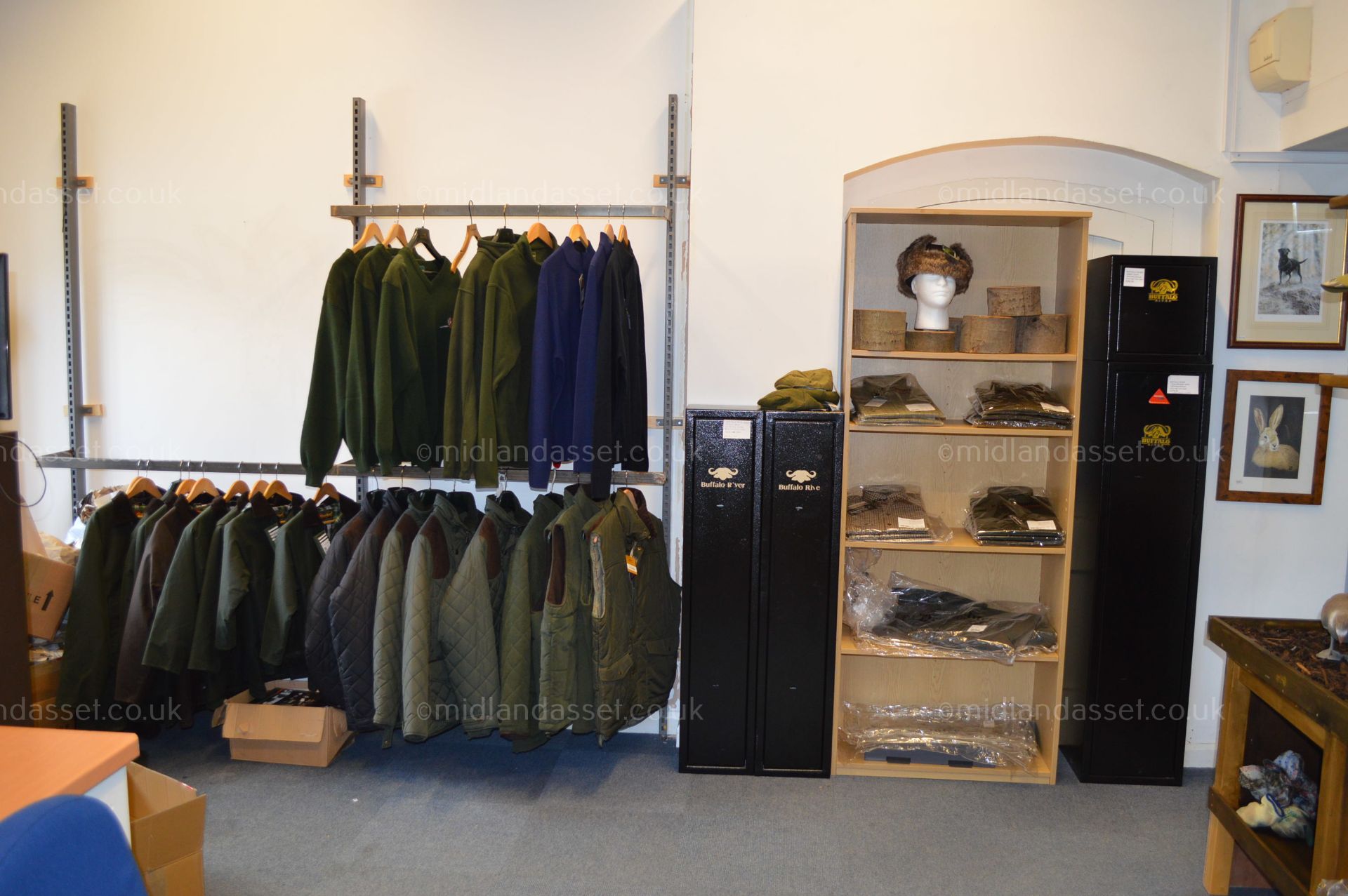 ENTIRE CONTENTS OF AN EQUESTRIAN SHOP - Image 3 of 66