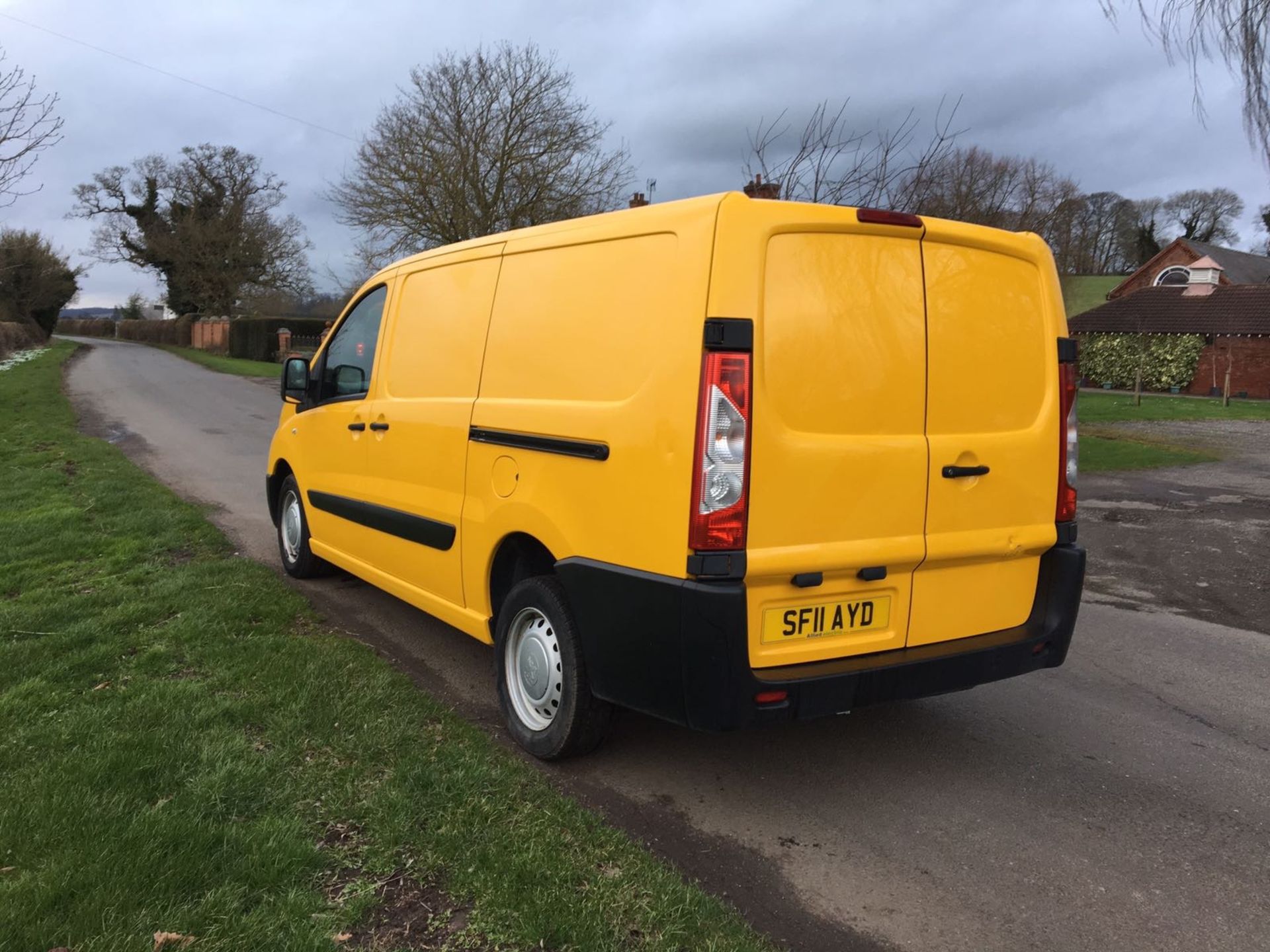 2011/11 REG PEUGEOT EXPERT HDI LWB, FULLY ELECTRIC VAN - 1 OWNER APPROX 20,700 MILES ! - Image 4 of 9